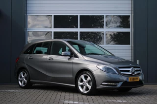 Mercedes-Benz B-klasse 180 Ambition Airco/Cruise/Bi-Xenon/Navi/Bluetooth/PDCv+a/RadioAUX.USB/Isofix/17"LM/Trekhaak/APK:03-06-2026