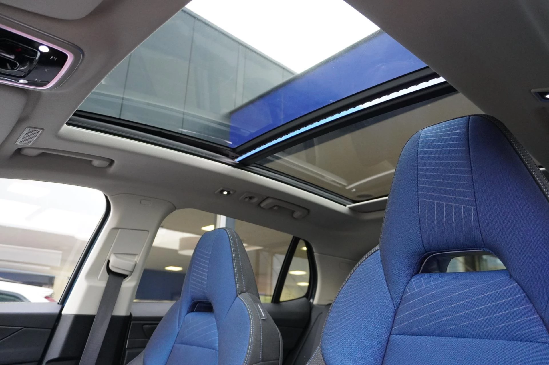 Hoofdafbeelding Lynk & Co 01