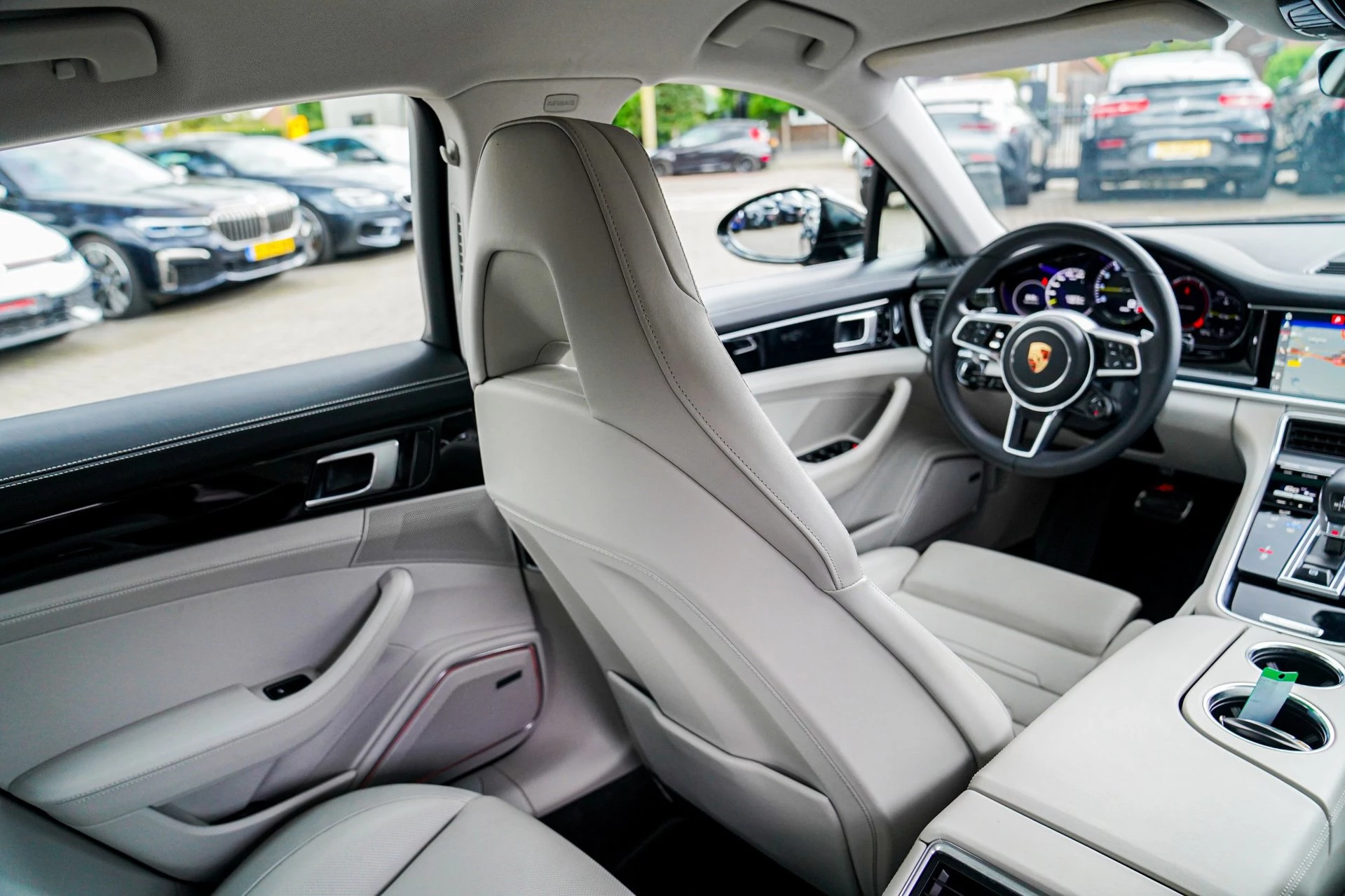 Hoofdafbeelding Porsche Panamera