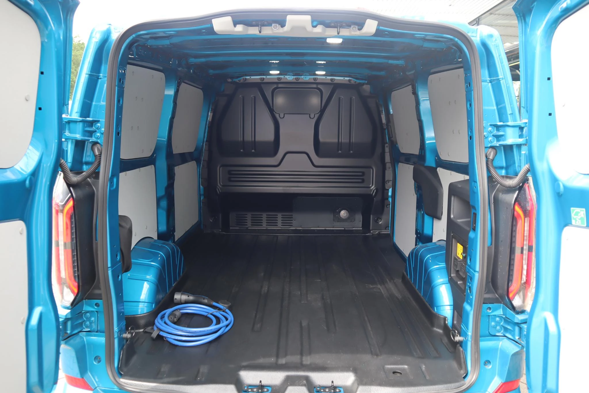 Hoofdafbeelding Ford E-Transit Custom