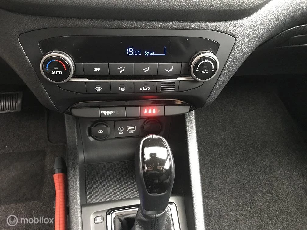 Hoofdafbeelding Hyundai i20