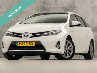 Toyota Auris Touring Sports 1.8 Hybrid Sport Automaat (PANORAMADAK, NAVIGATIE, CLIMATE, CAMERA, SPORTSTOELEN, KEYLESS, GETINT GLAS, NIEUWSTAAT)
