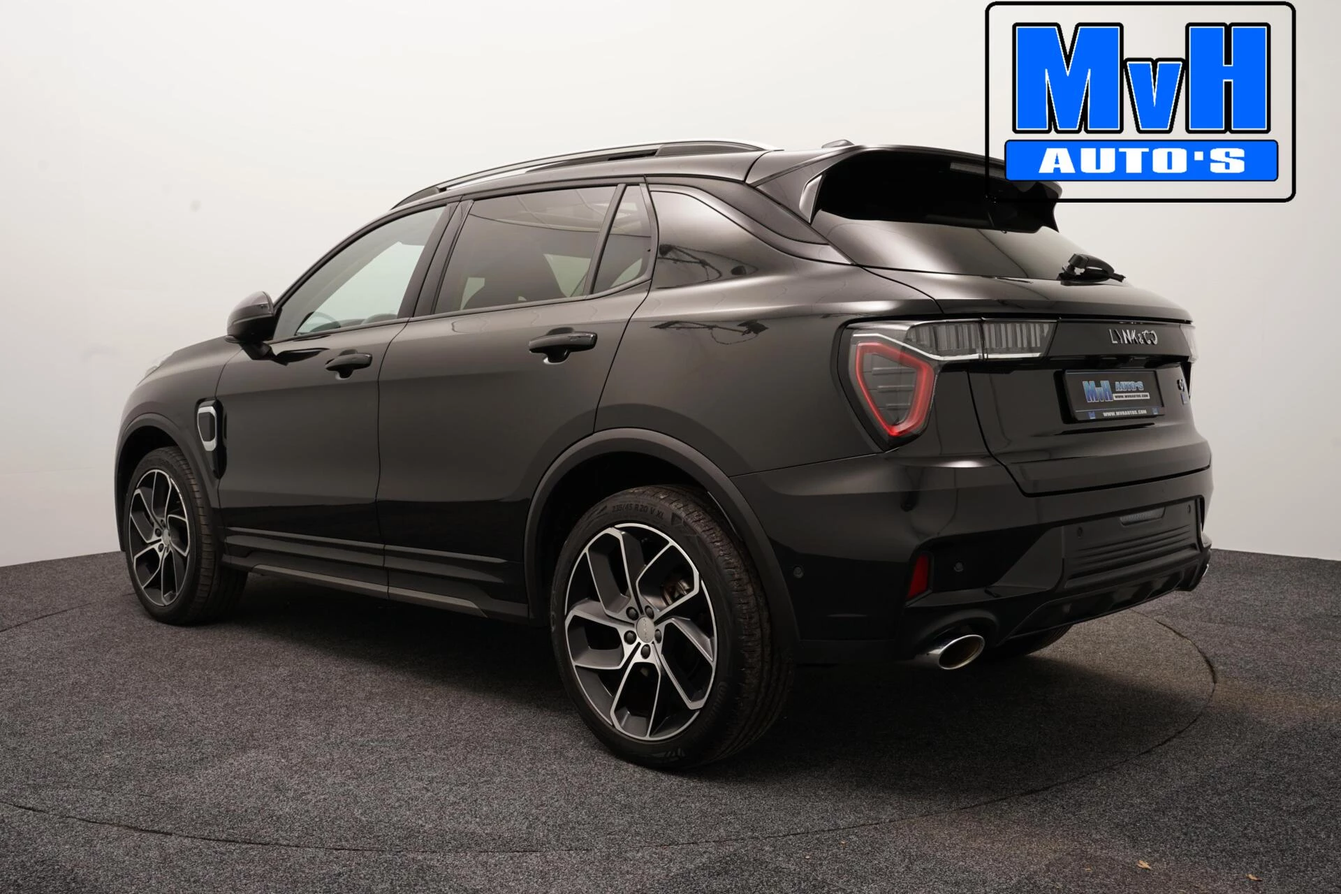 Hoofdafbeelding Lynk & Co 01