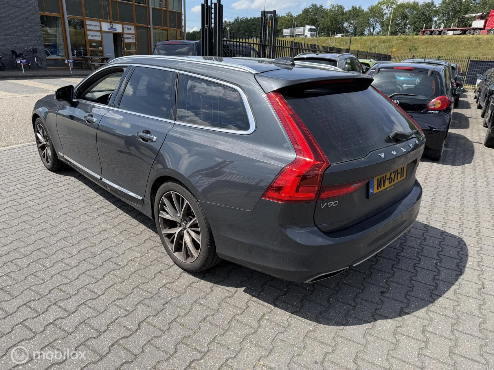 Hoofdafbeelding Volvo V90