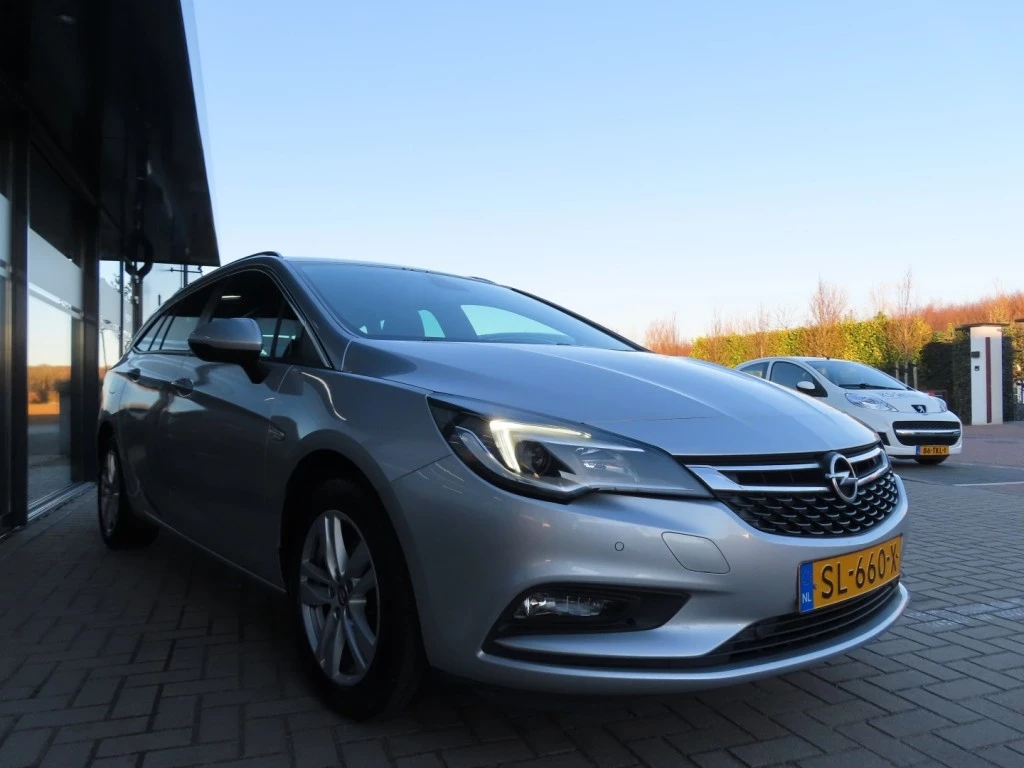 Hoofdafbeelding Opel Astra