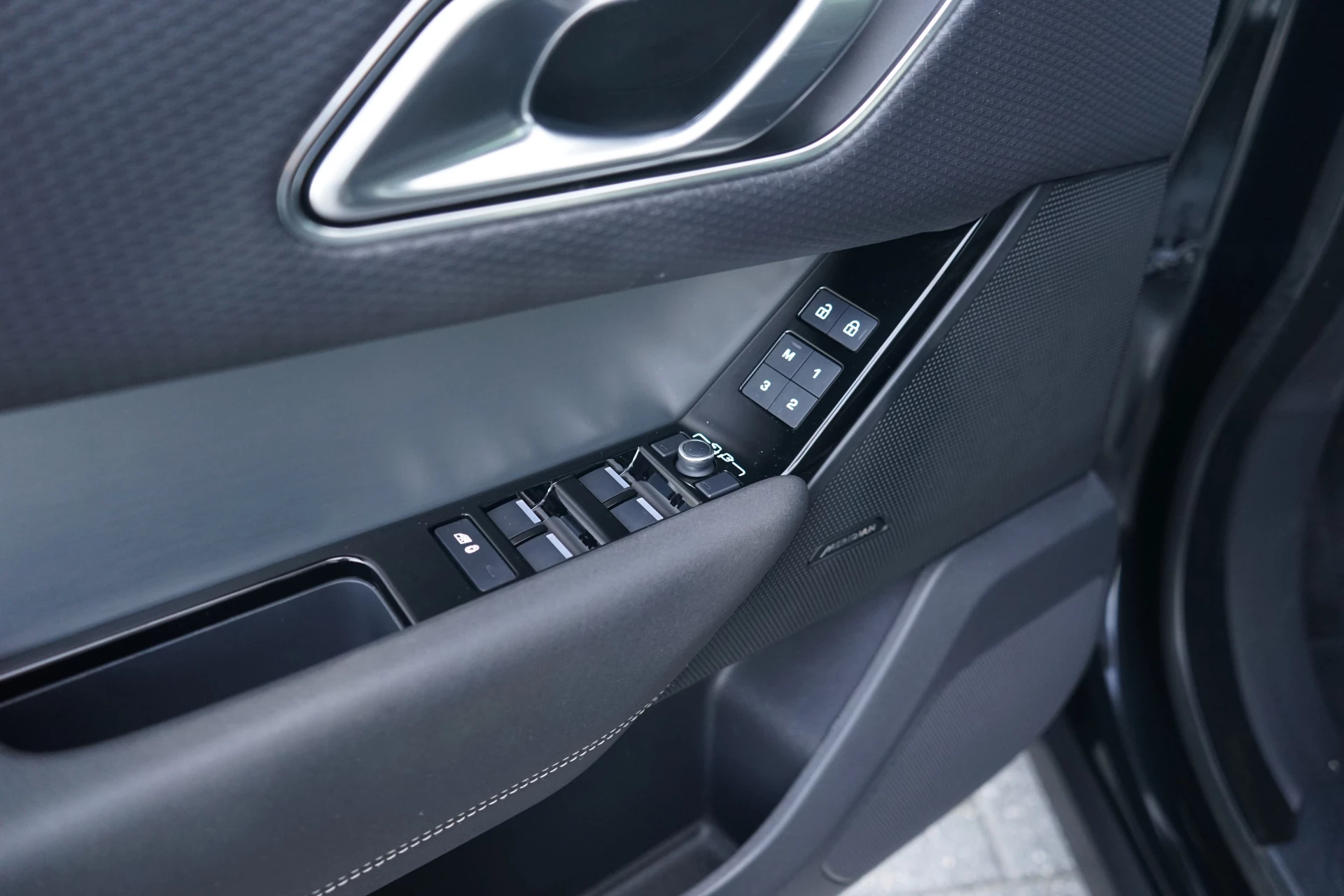 Hoofdafbeelding Land Rover Range Rover Velar