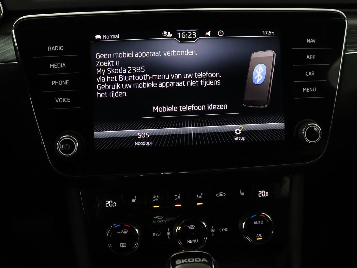 Hoofdafbeelding Škoda Superb