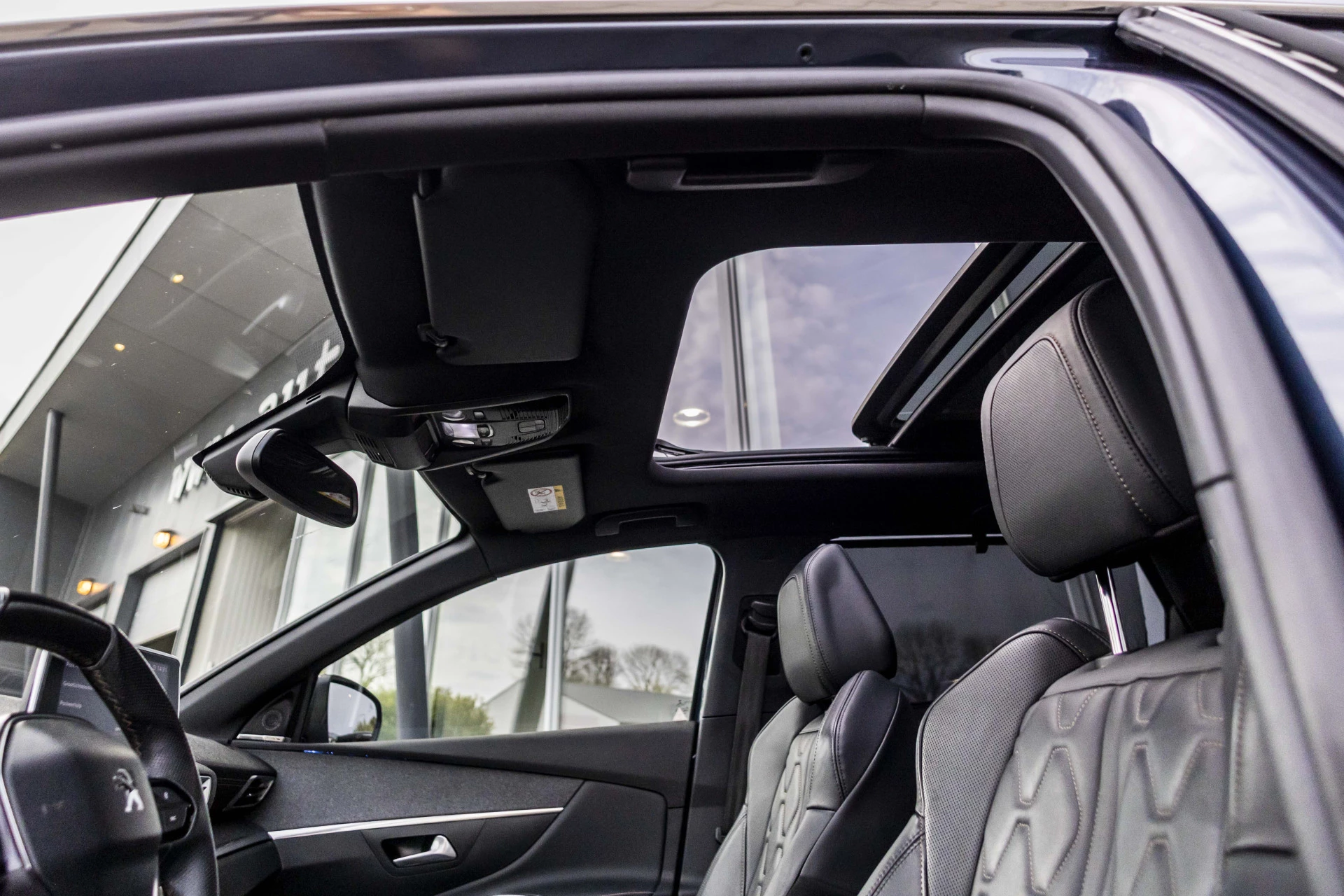 Hoofdafbeelding Peugeot 5008