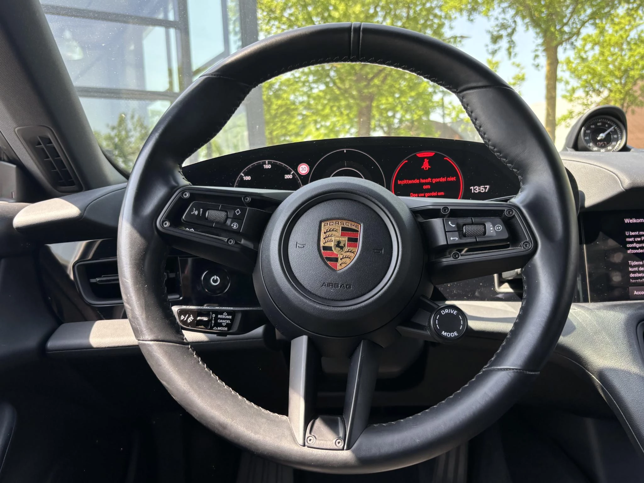 Hoofdafbeelding Porsche Taycan