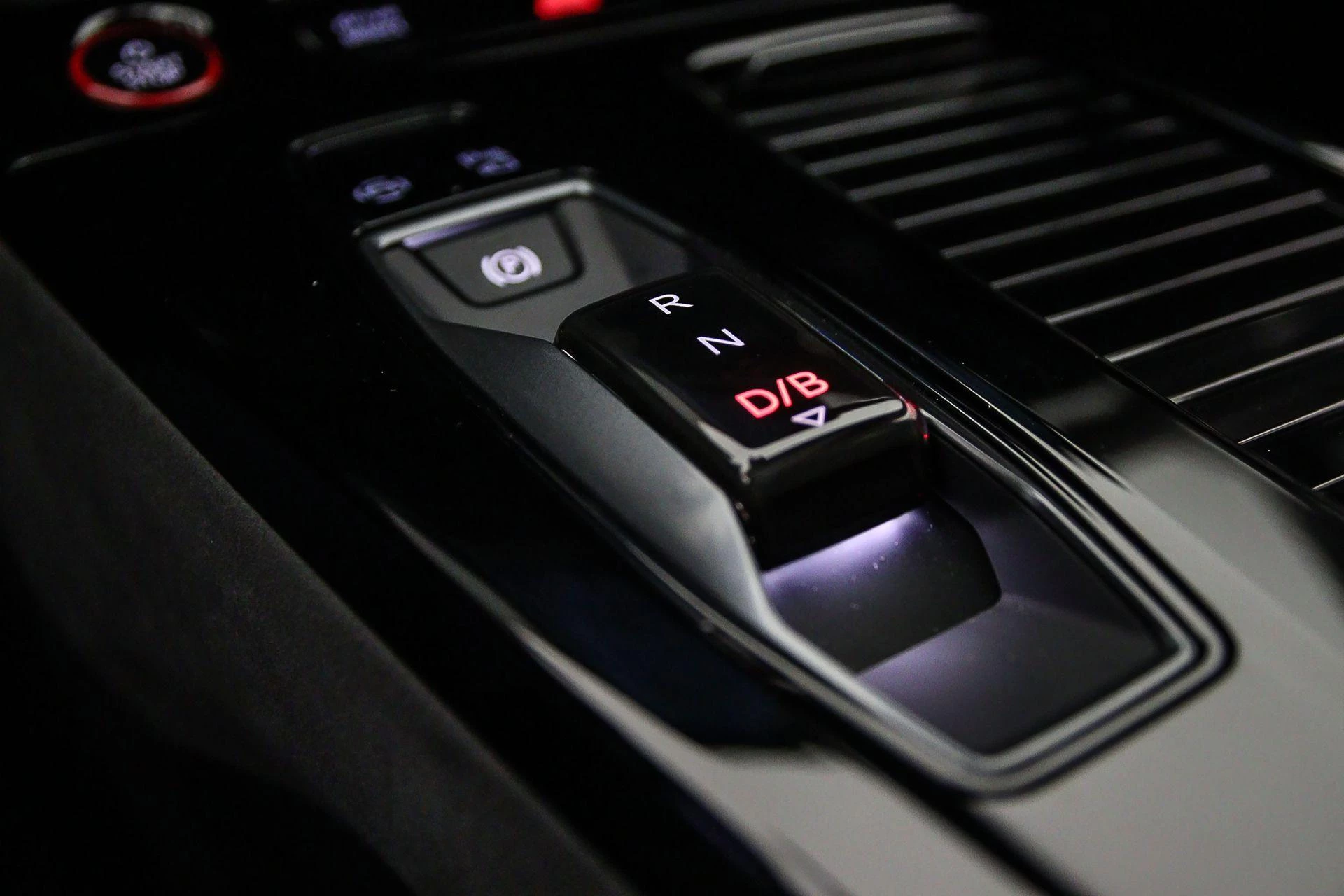 Hoofdafbeelding Audi A6 Avant e-tron