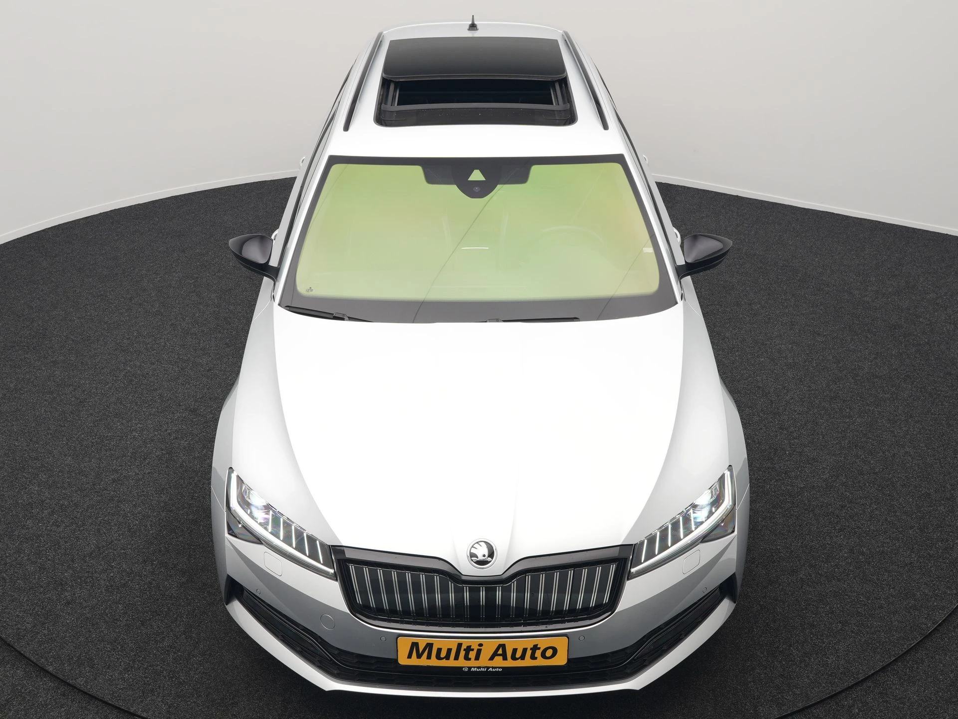 Hoofdafbeelding Škoda Superb