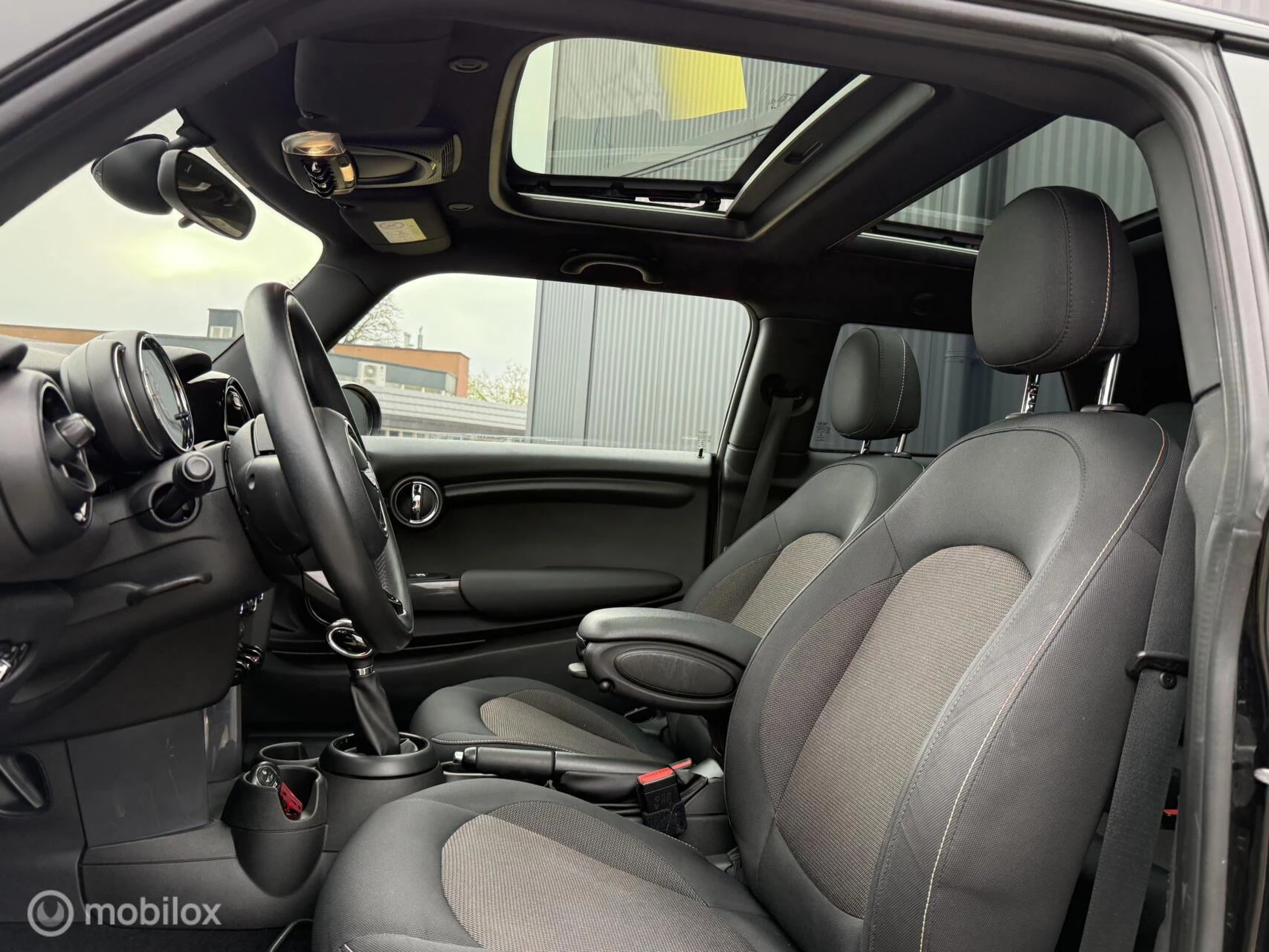 Hoofdafbeelding MINI One