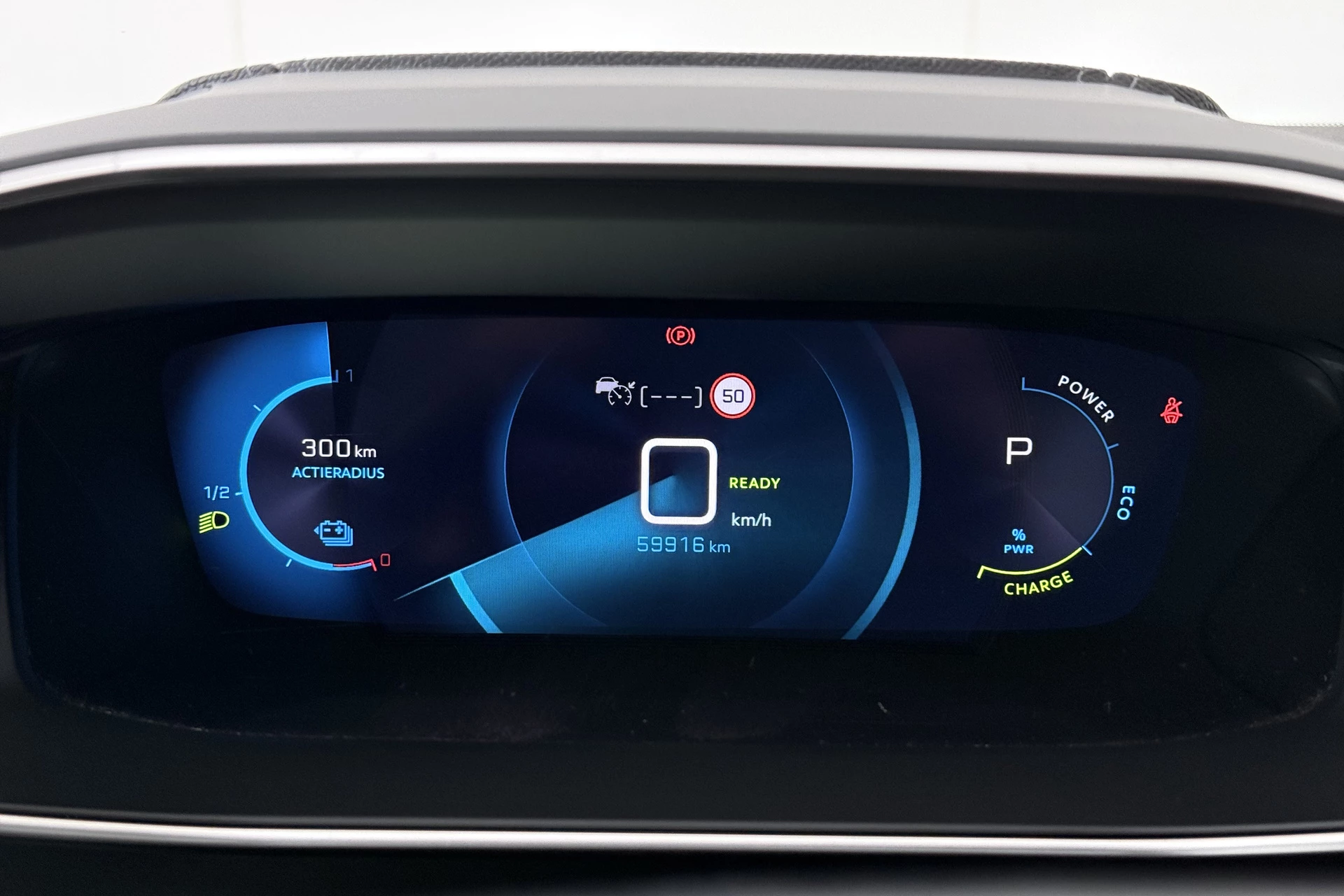 Hoofdafbeelding Peugeot e-208