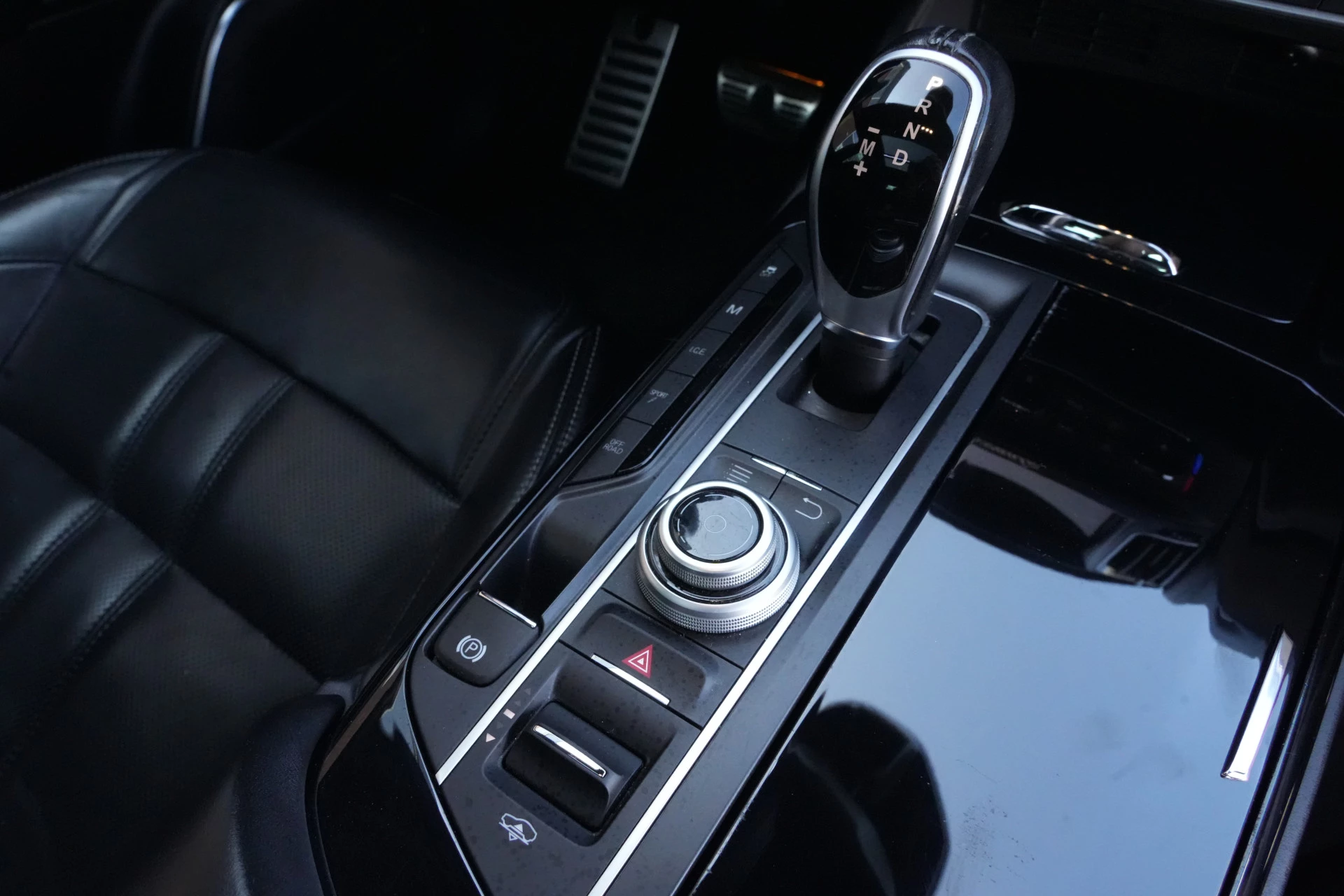 Hoofdafbeelding Maserati Levante