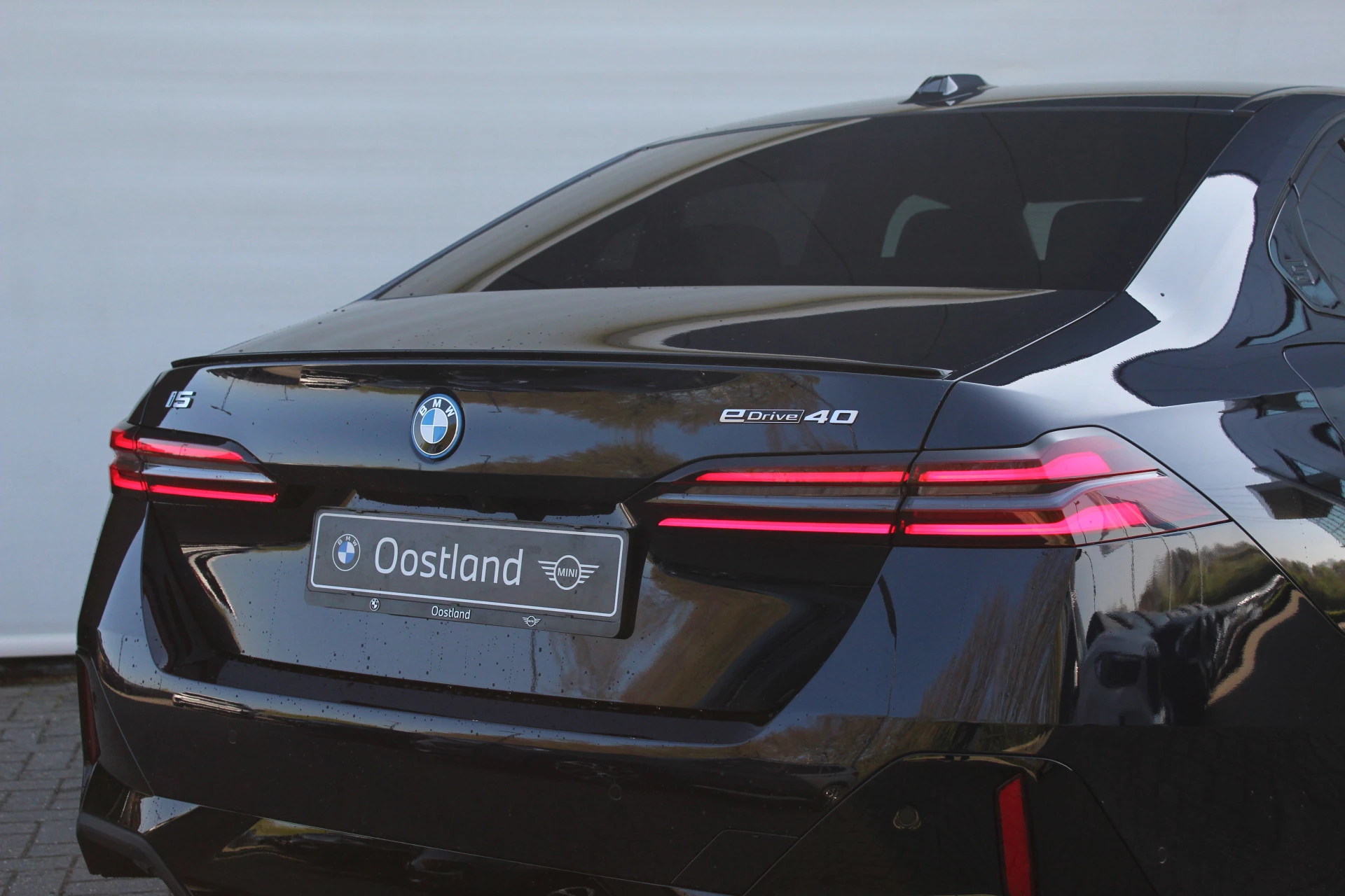 Hoofdafbeelding BMW i5