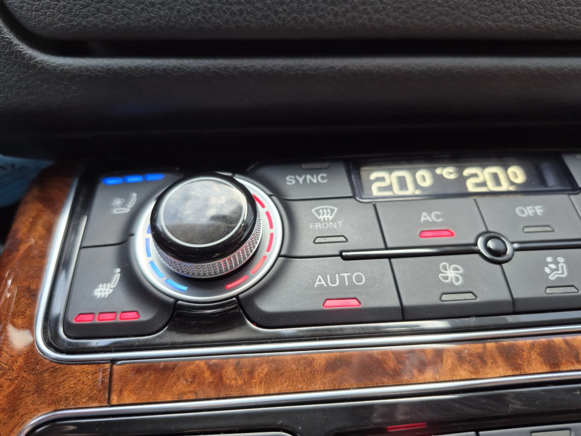 Hoofdafbeelding Audi A8