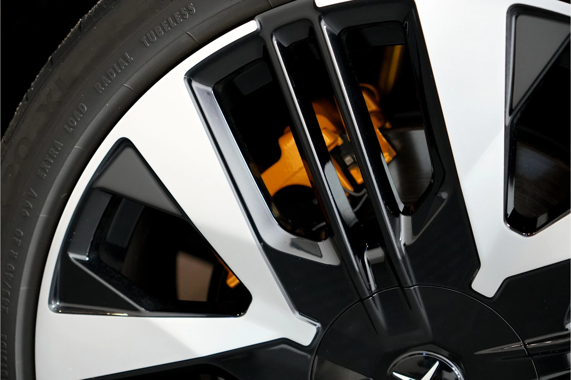 Hoofdafbeelding Polestar 2