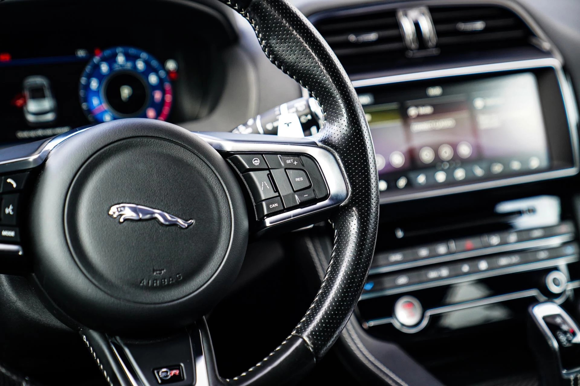 Hoofdafbeelding Jaguar F-PACE