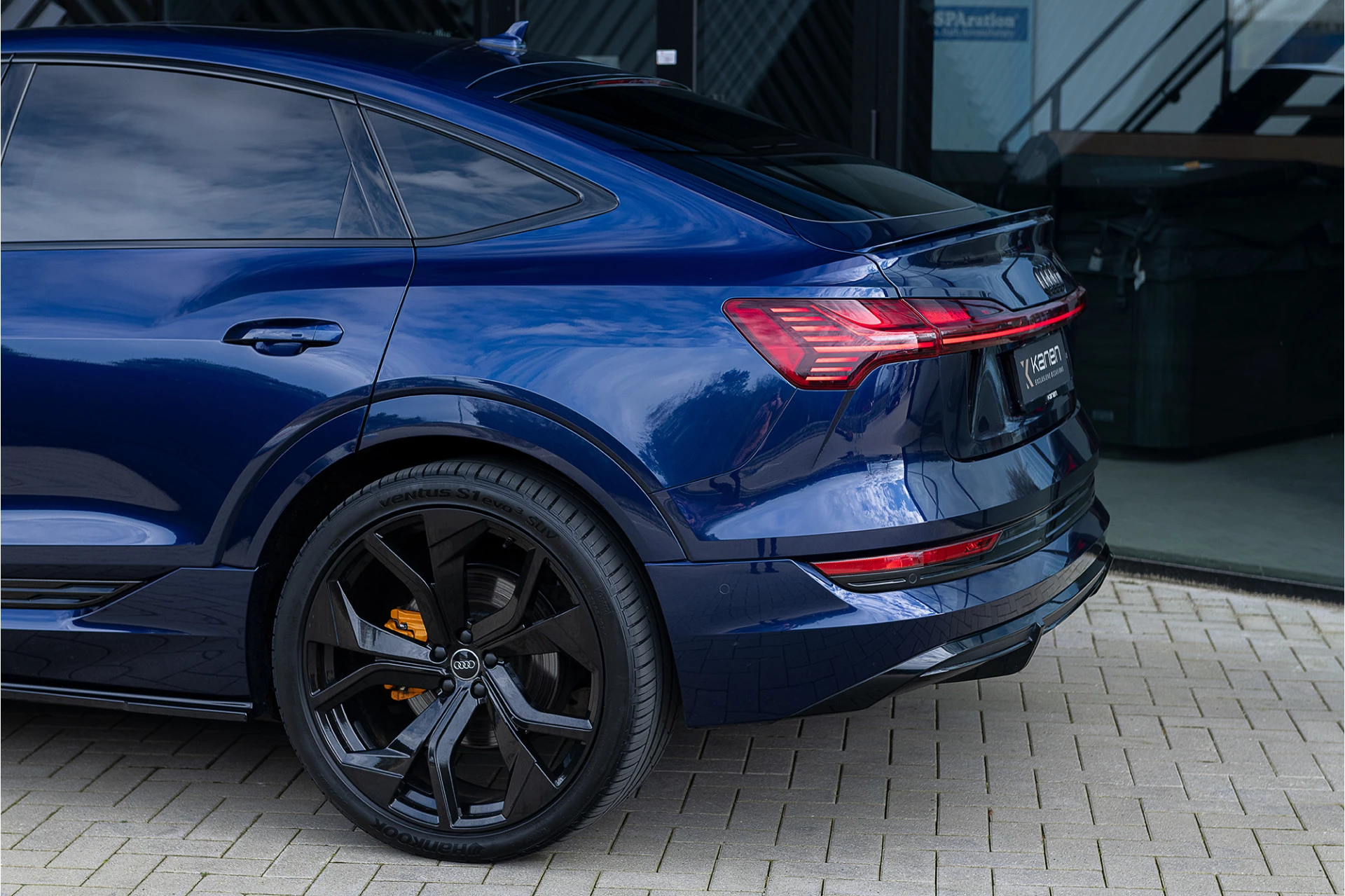 Hoofdafbeelding Audi e-tron