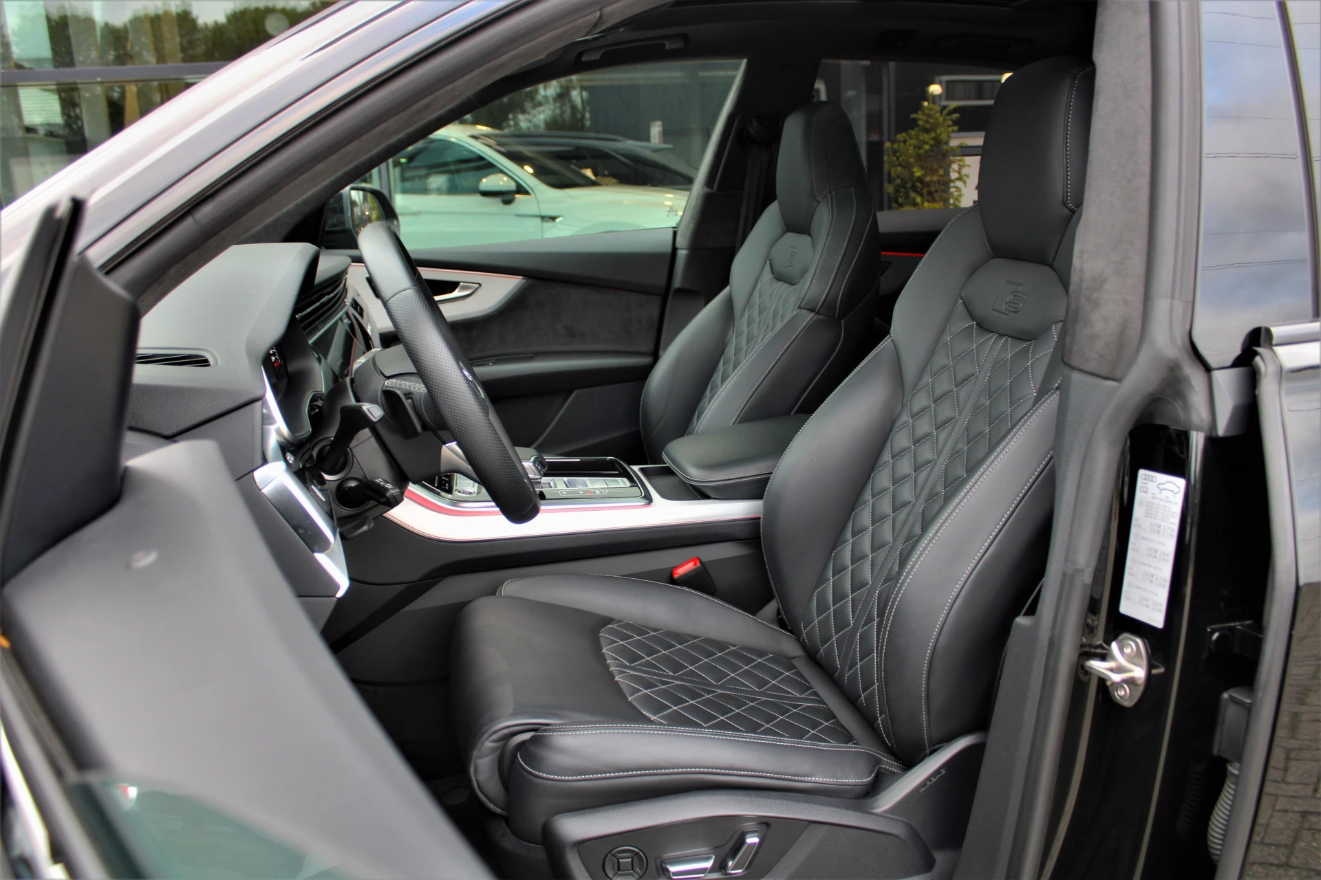 Hoofdafbeelding Audi Q8
