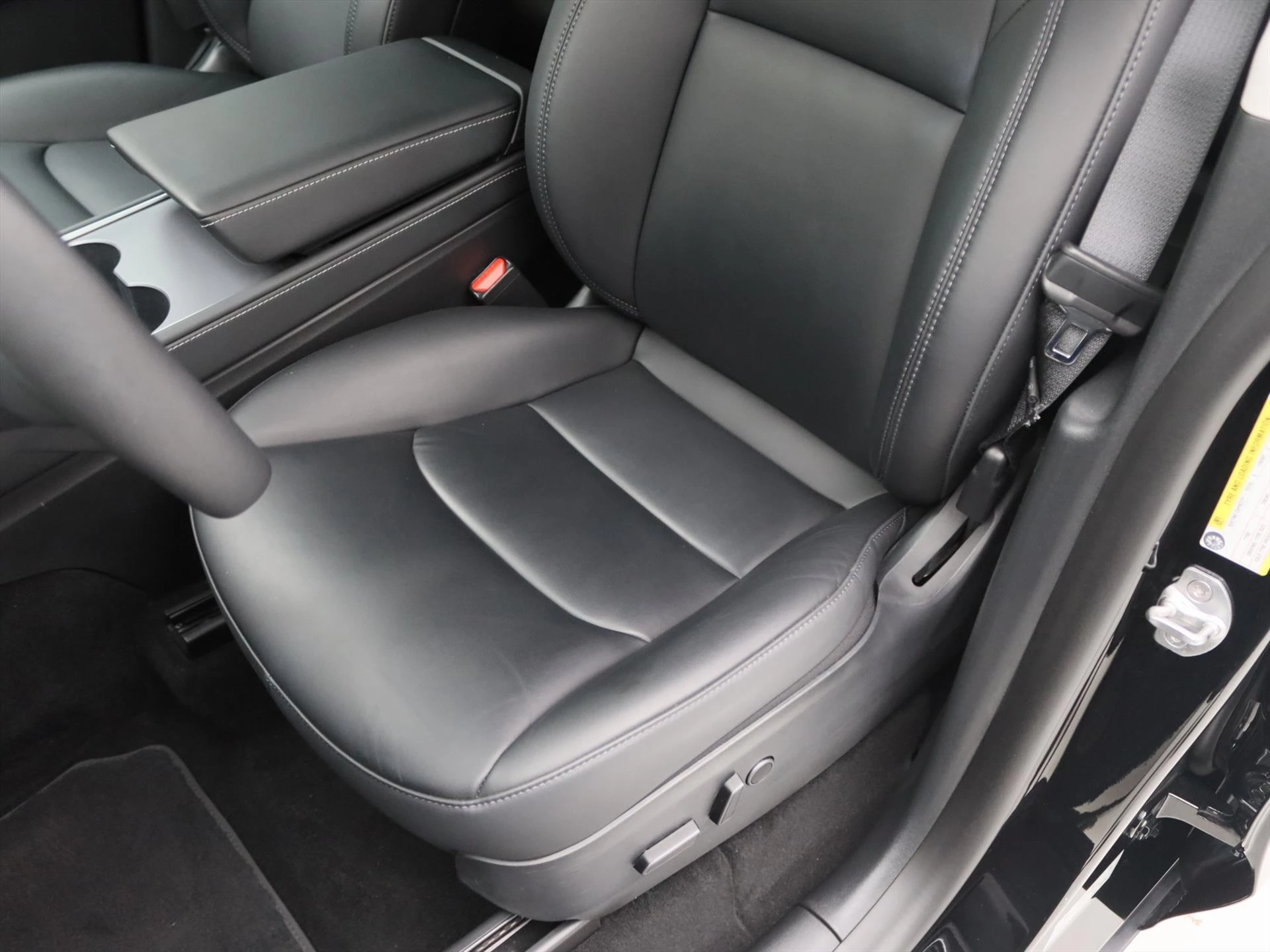 Hoofdafbeelding Tesla Model Y