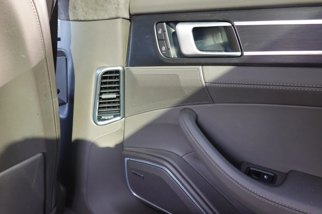 Hoofdafbeelding Porsche Panamera