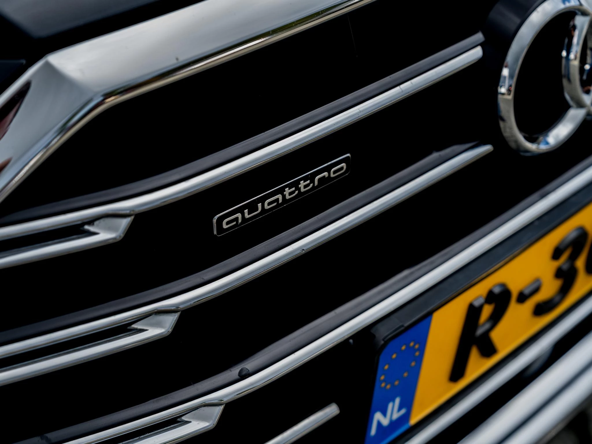 Hoofdafbeelding Audi A8