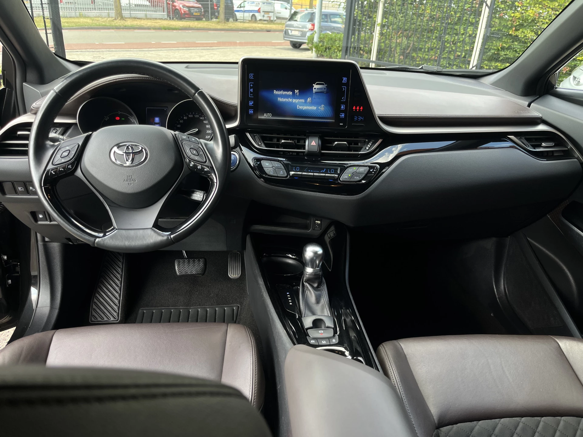Hoofdafbeelding Toyota C-HR