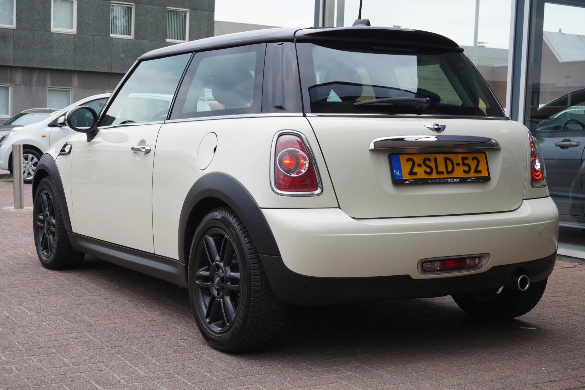 Hoofdafbeelding MINI One