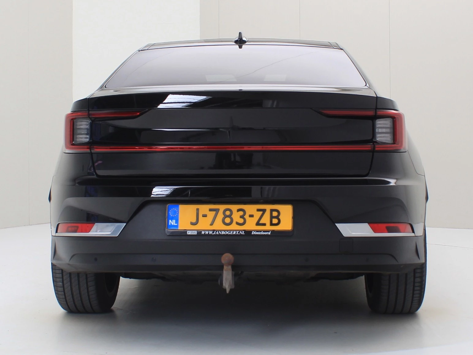Hoofdafbeelding Polestar 2