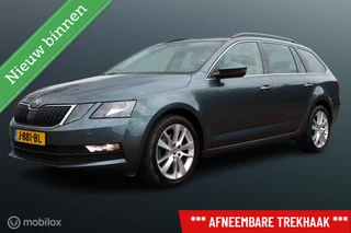 Skoda Octavia Combi 1.0 TSI Greentech Business Edition Plus, Afneembare Trekhaak, Donker glas, 17 Inch LMV, Stoelverwarming, Cruise, Clima, Pdc voor + achter, Navi, App connect