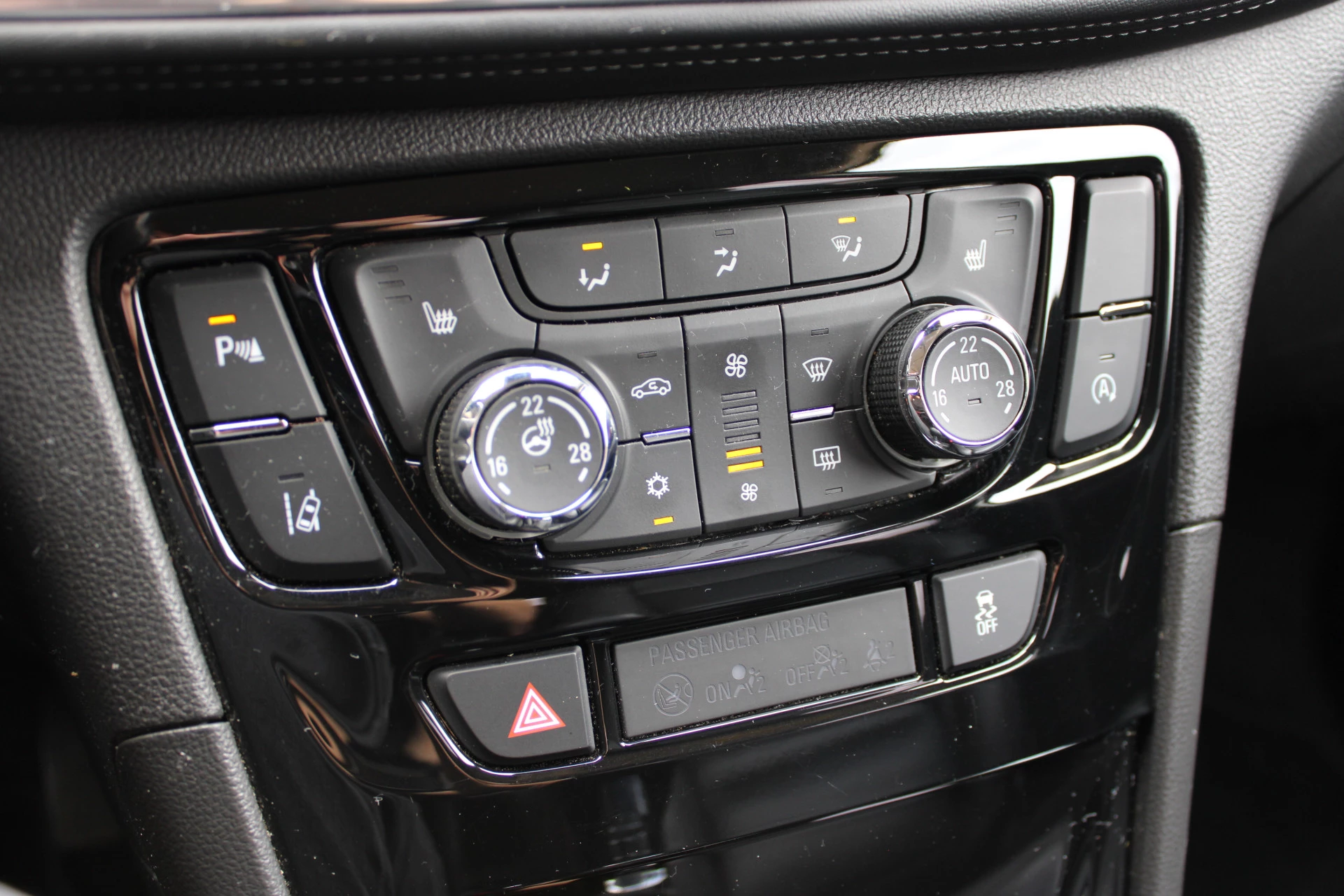 Hoofdafbeelding Opel Mokka X