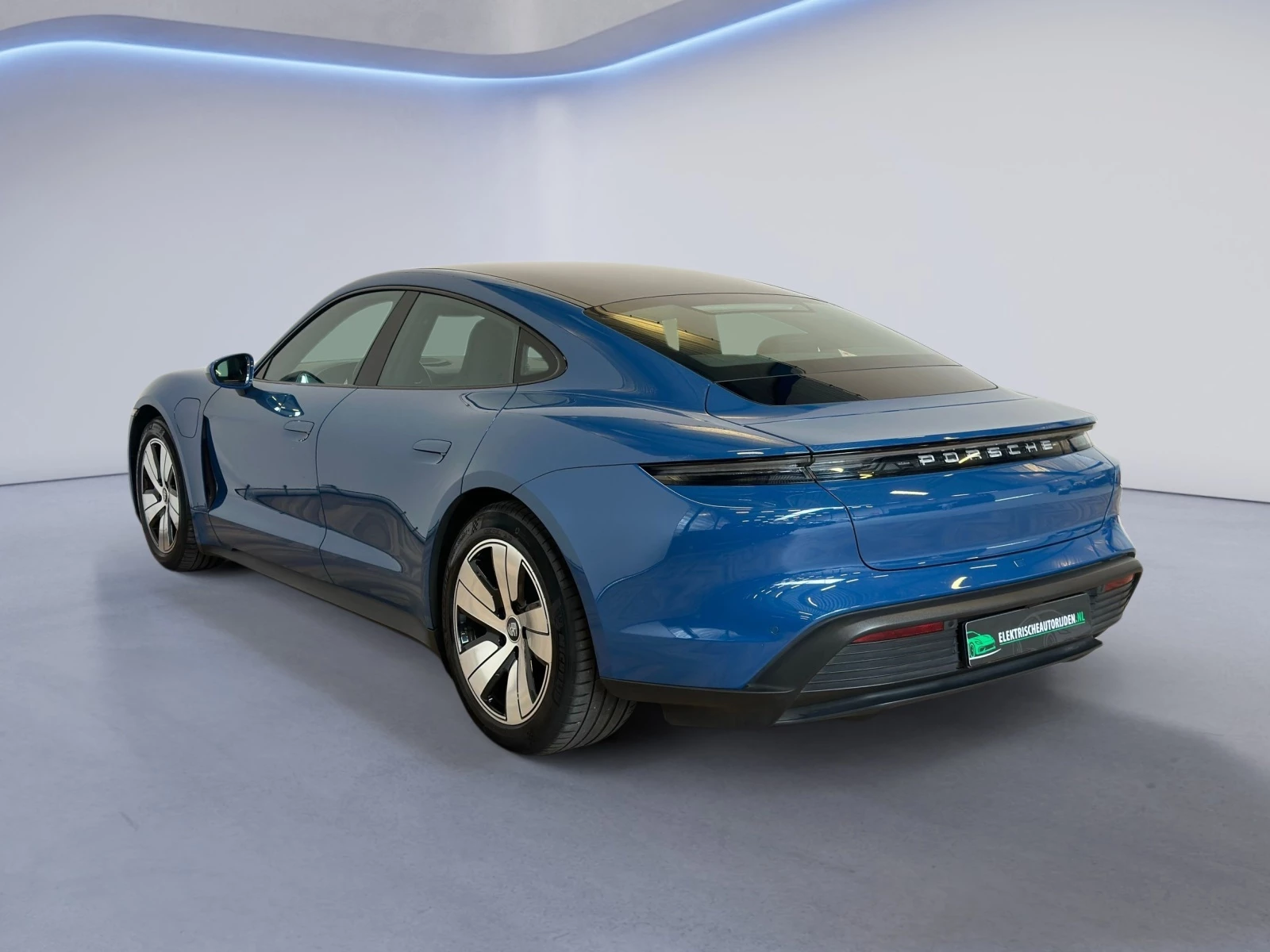 Hoofdafbeelding Porsche Taycan