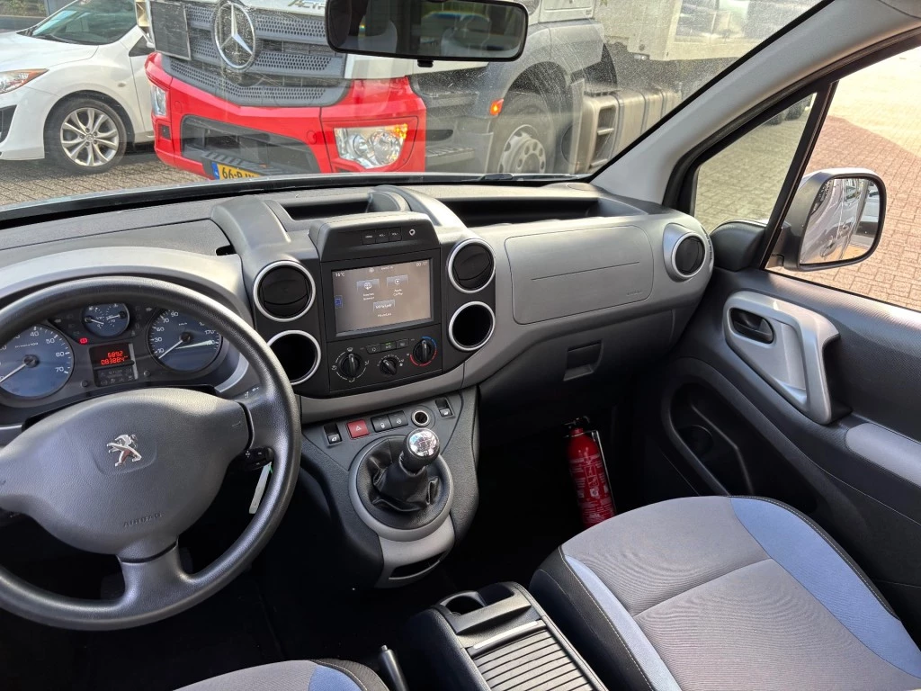 Hoofdafbeelding Peugeot Partner