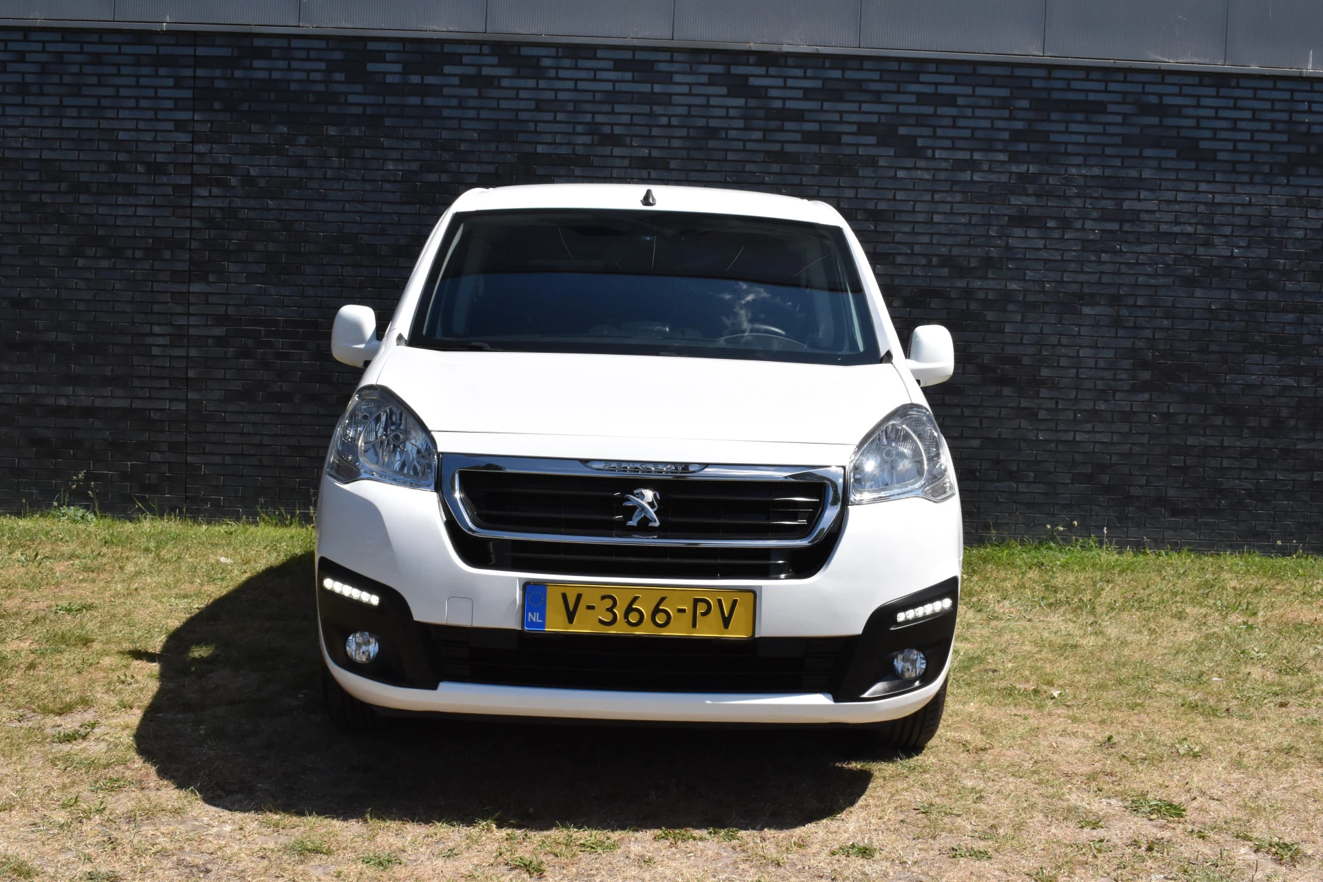 Hoofdafbeelding Peugeot Partner