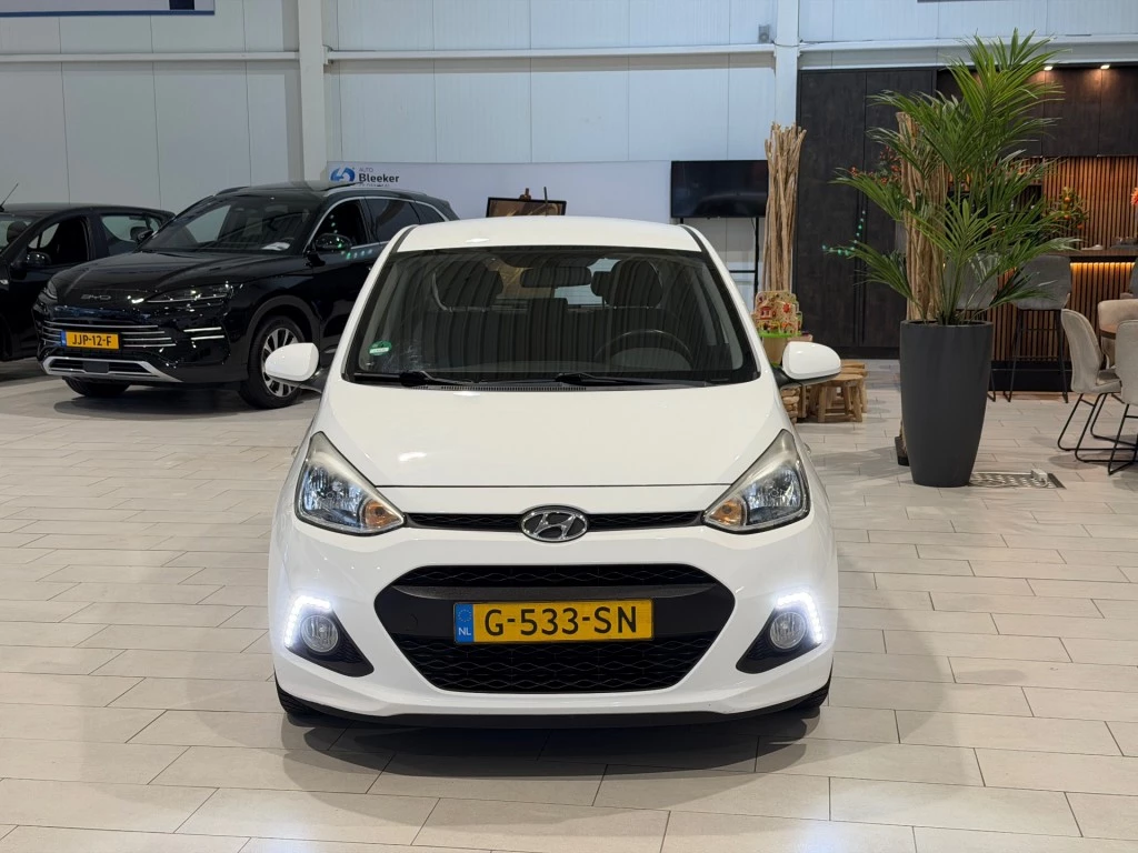 Hoofdafbeelding Hyundai i10