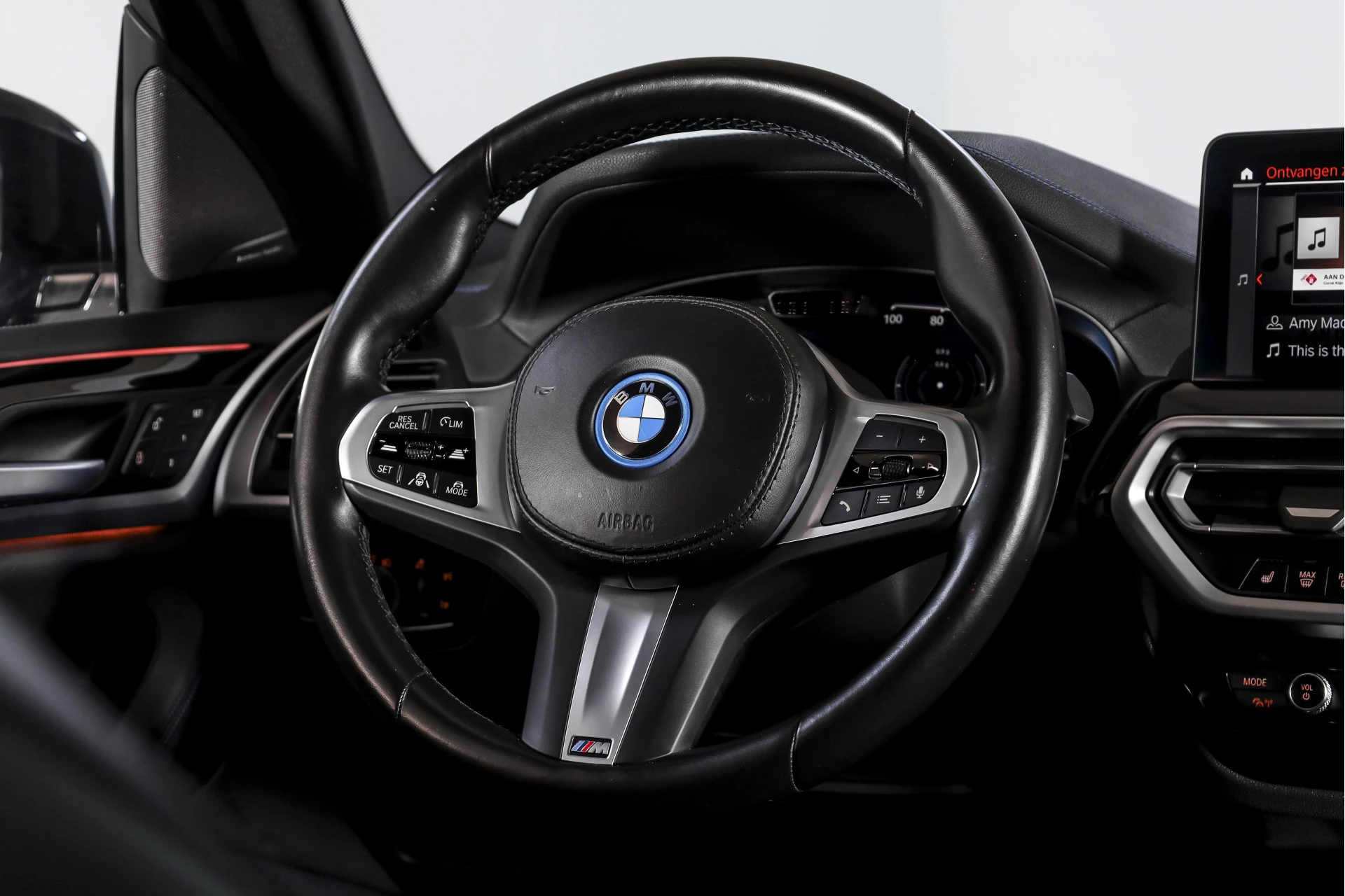 Hoofdafbeelding BMW iX3