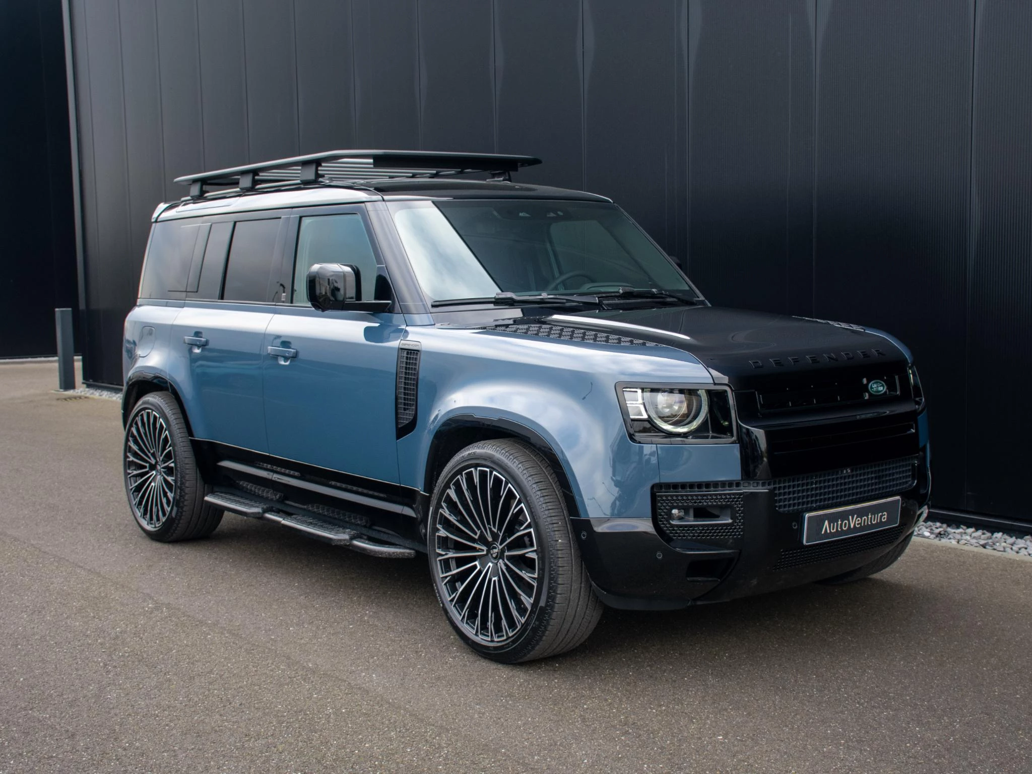 Hoofdafbeelding Land Rover Defender