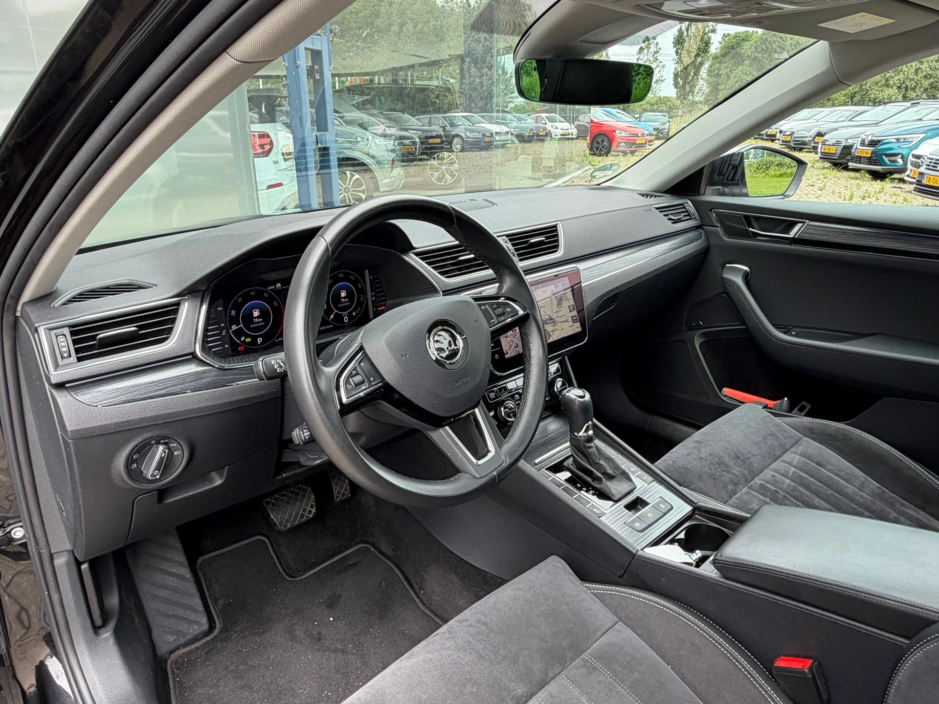 Hoofdafbeelding Škoda Superb