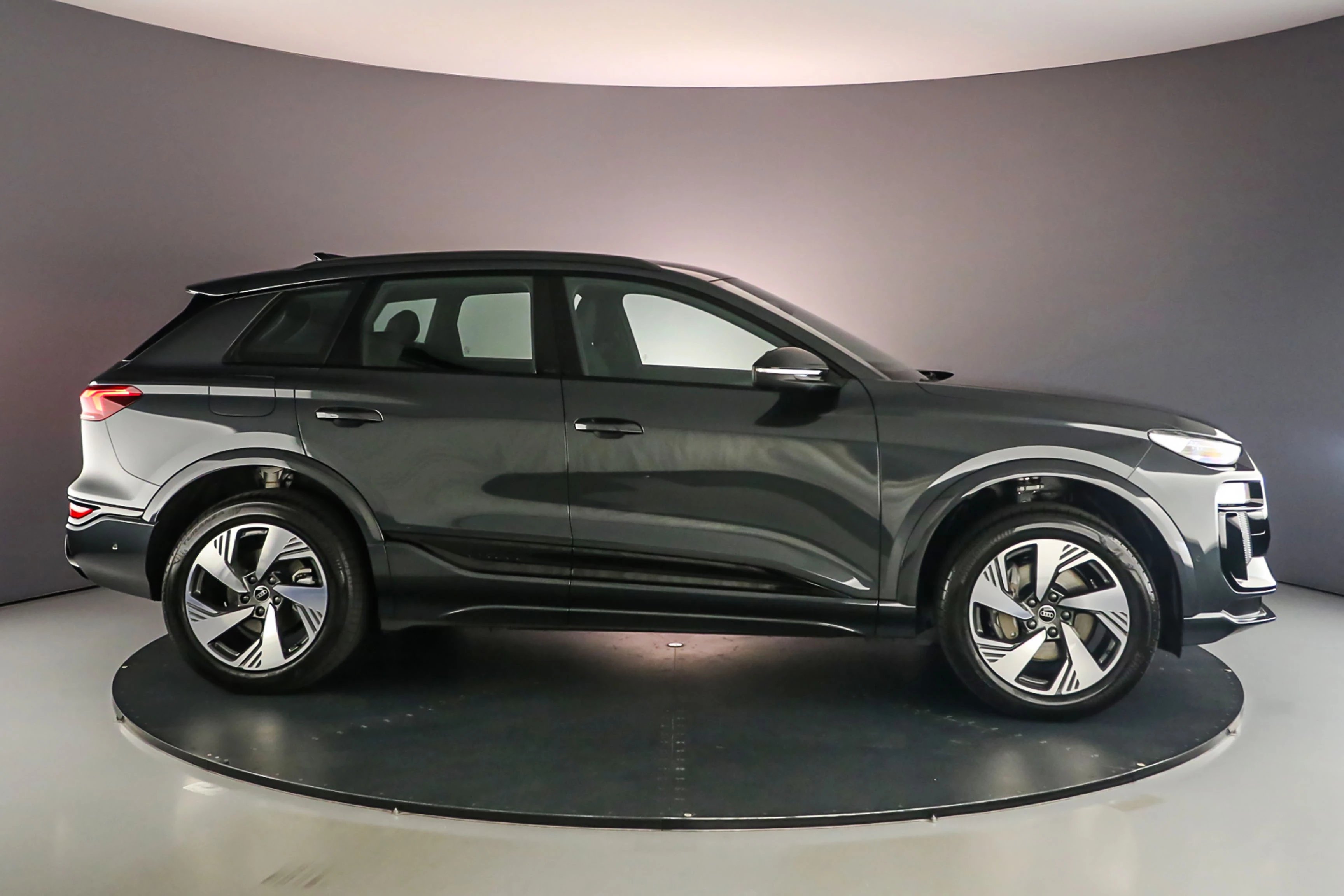 Hoofdafbeelding Audi Q6 e-tron