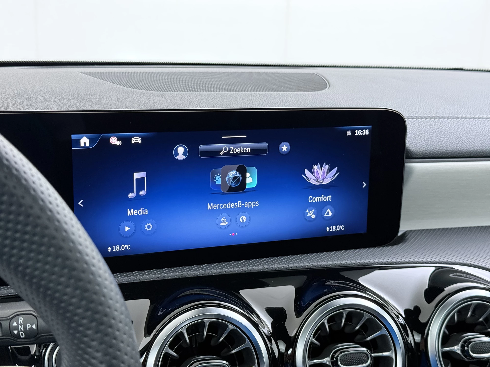 Hoofdafbeelding Mercedes-Benz CLA