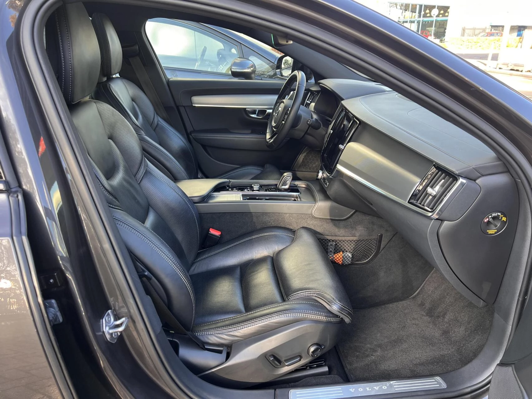 Hoofdafbeelding Volvo V90