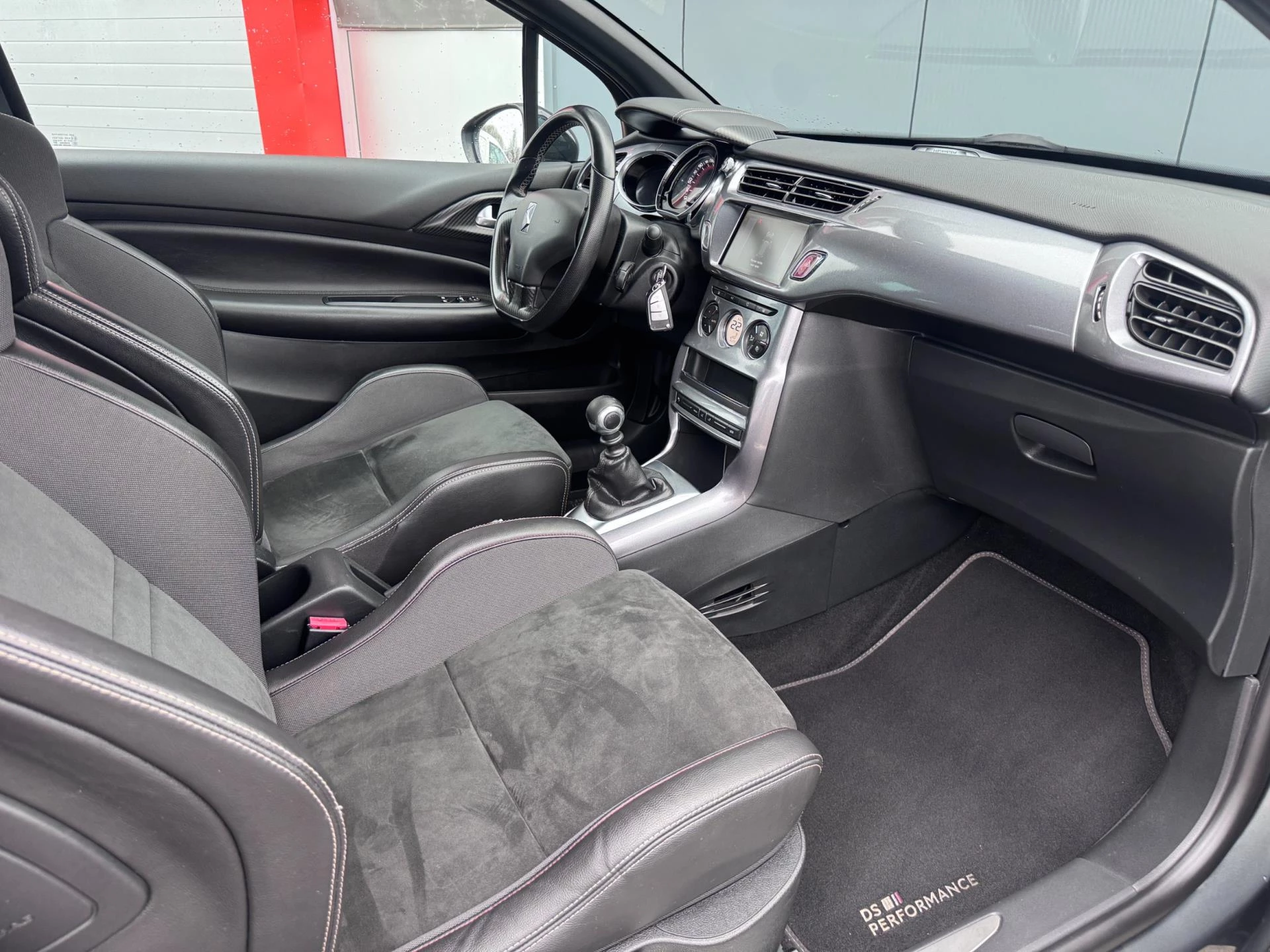 Hoofdafbeelding DS DS 3