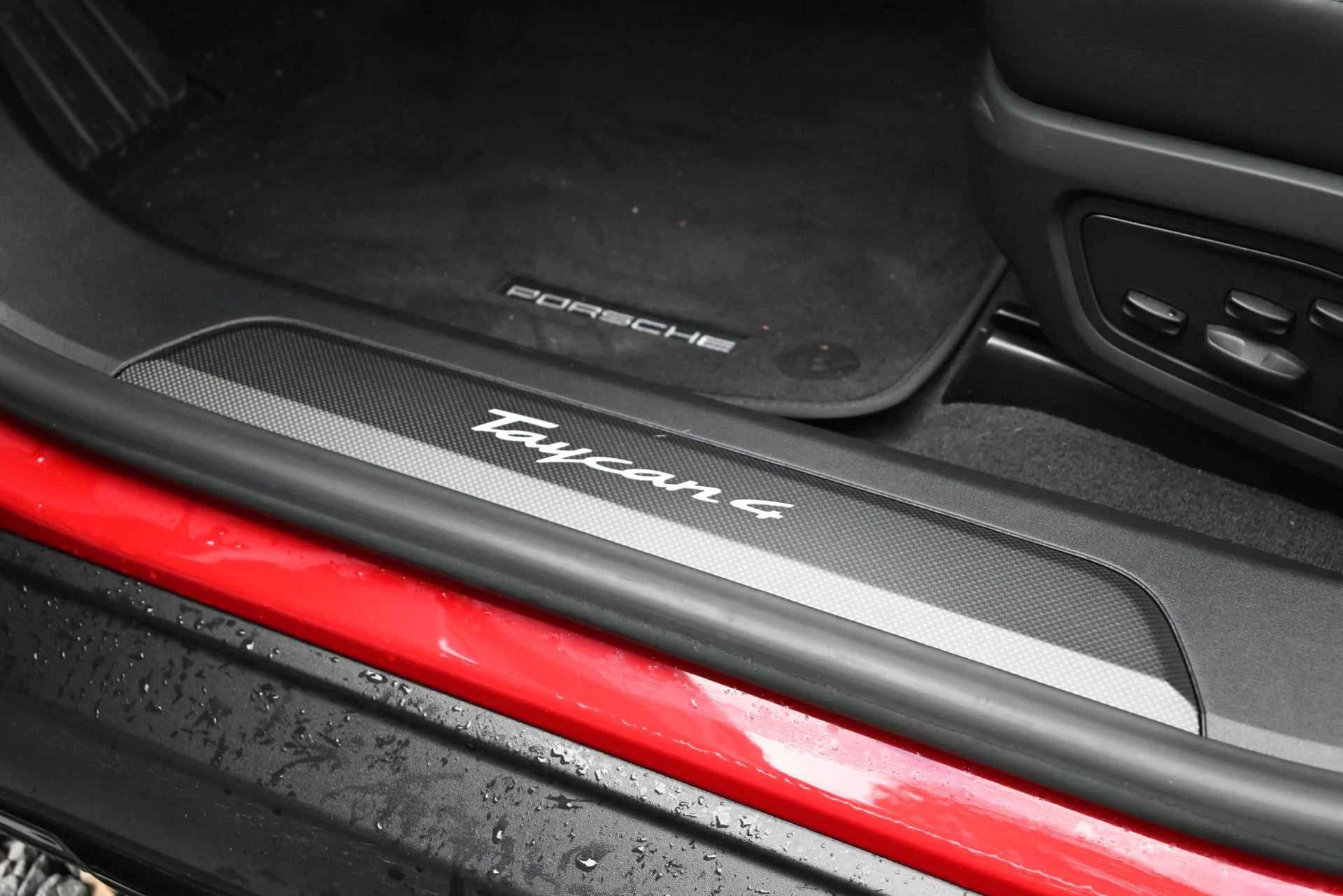 Hoofdafbeelding Porsche Taycan