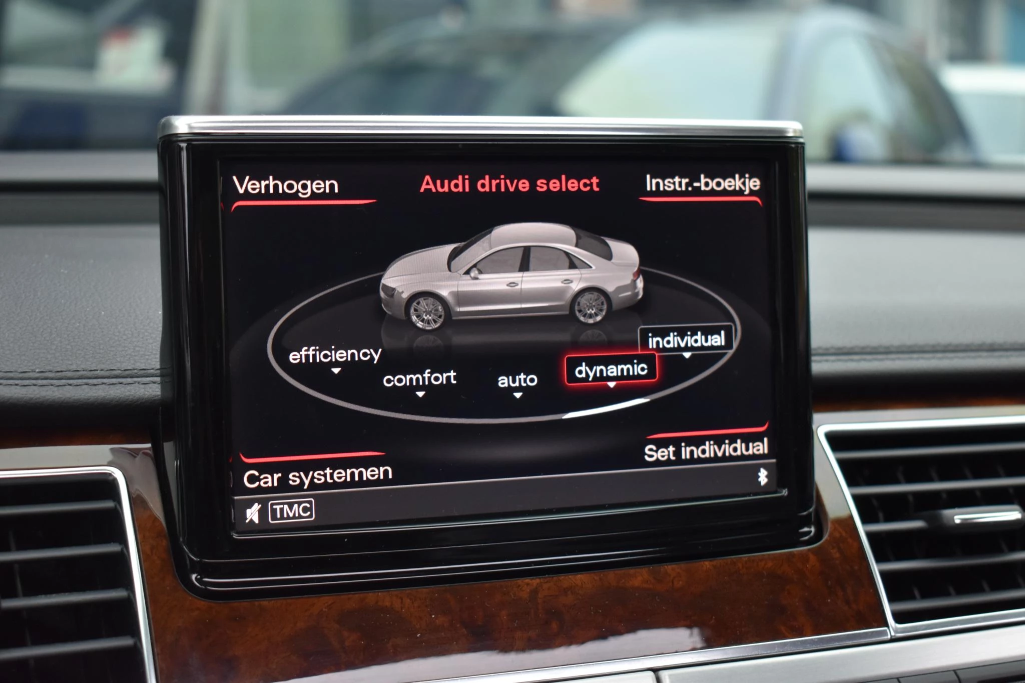 Hoofdafbeelding Audi A8