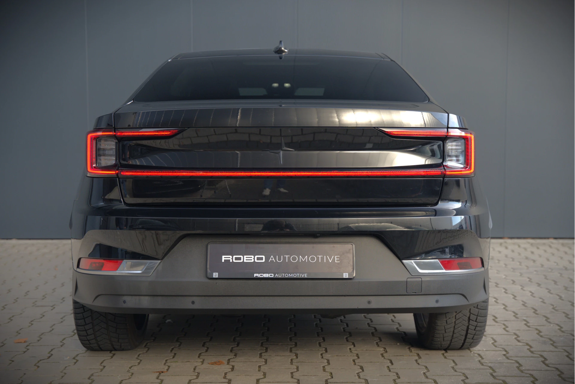 Hoofdafbeelding Polestar 2