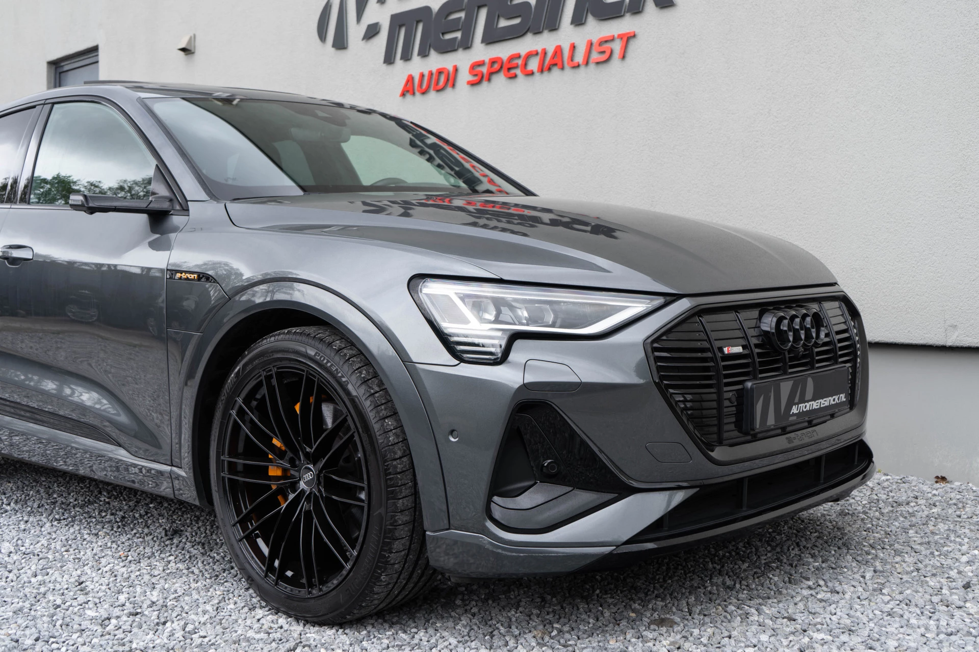 Hoofdafbeelding Audi e-tron