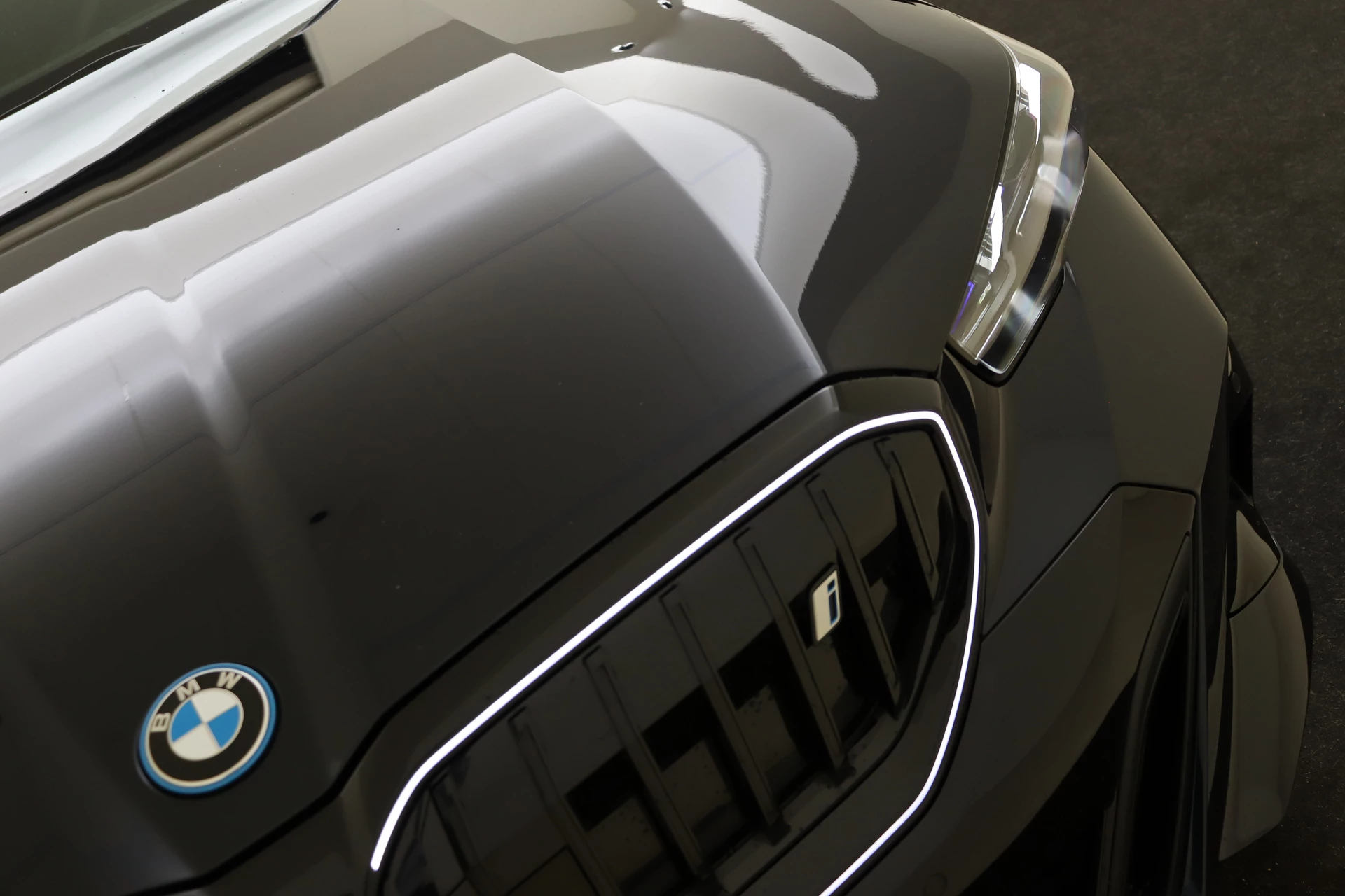 Hoofdafbeelding BMW i5