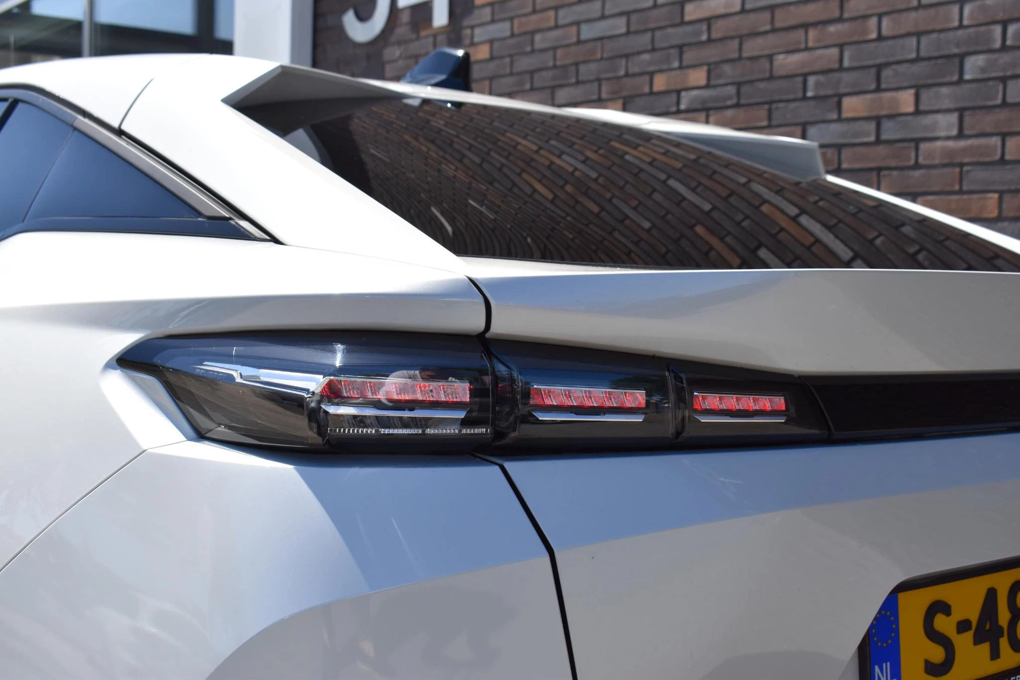 Hoofdafbeelding Peugeot 408
