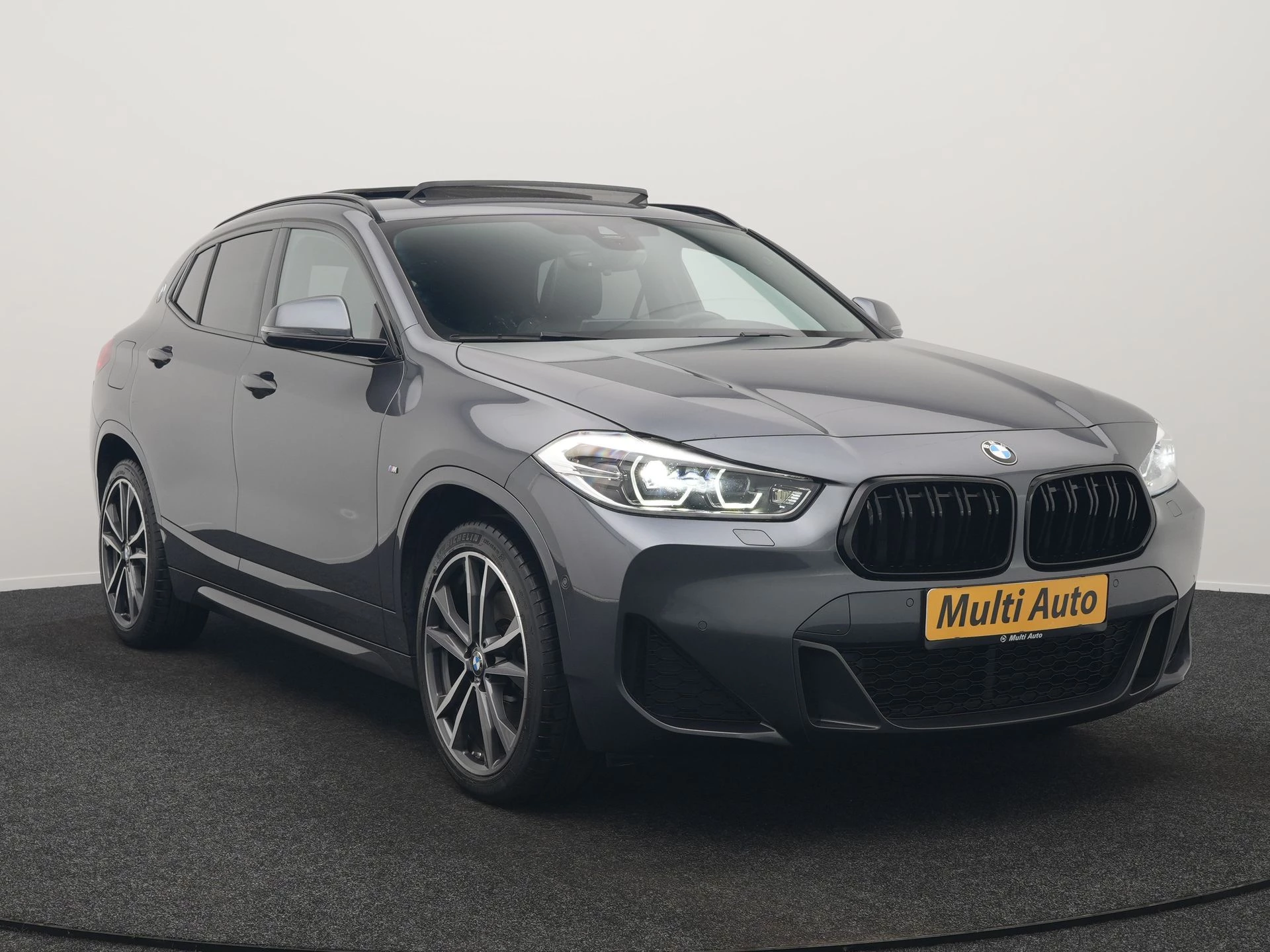 Hoofdafbeelding BMW X2